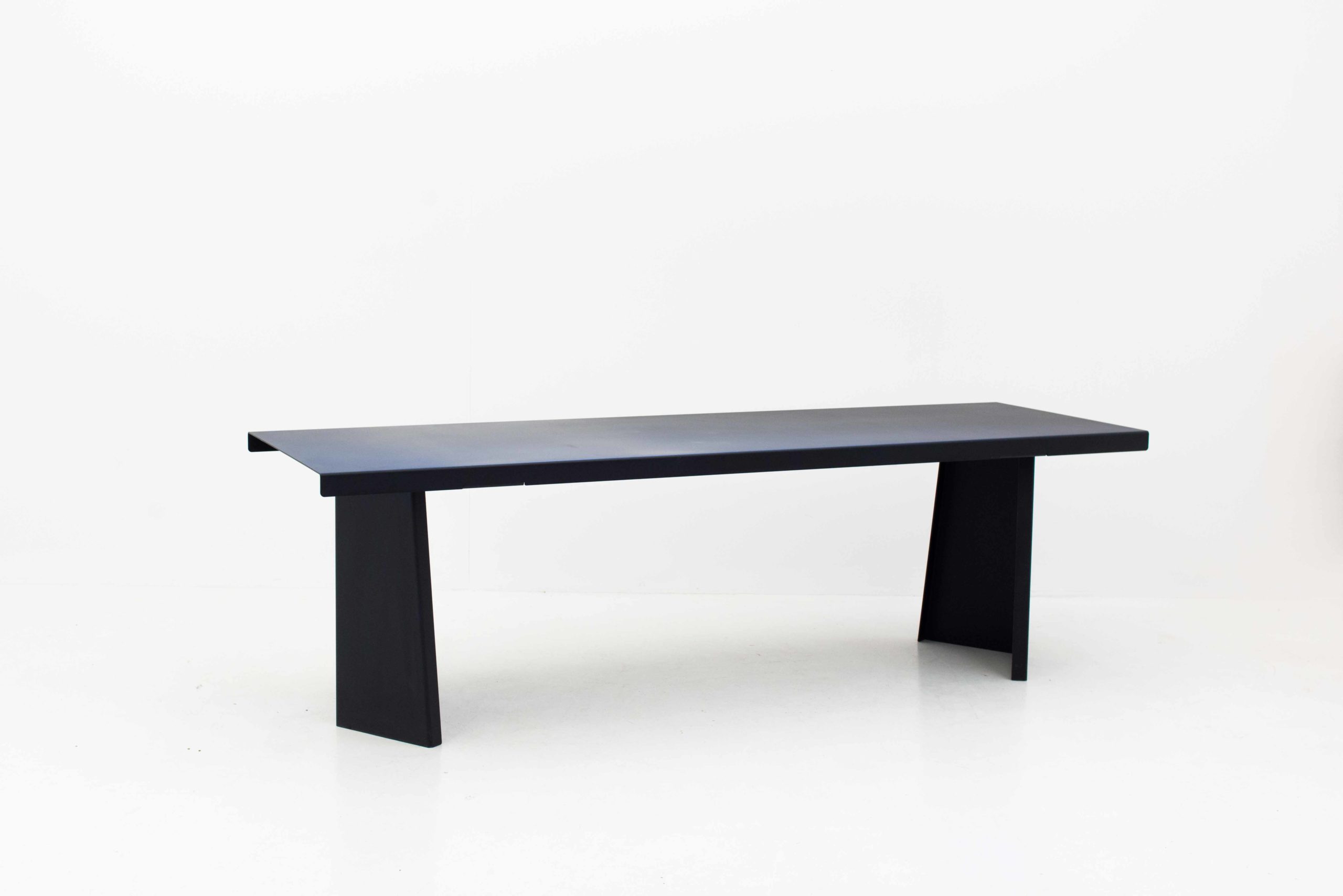 Classicon Pallas Table von Konstantin Grcic-3