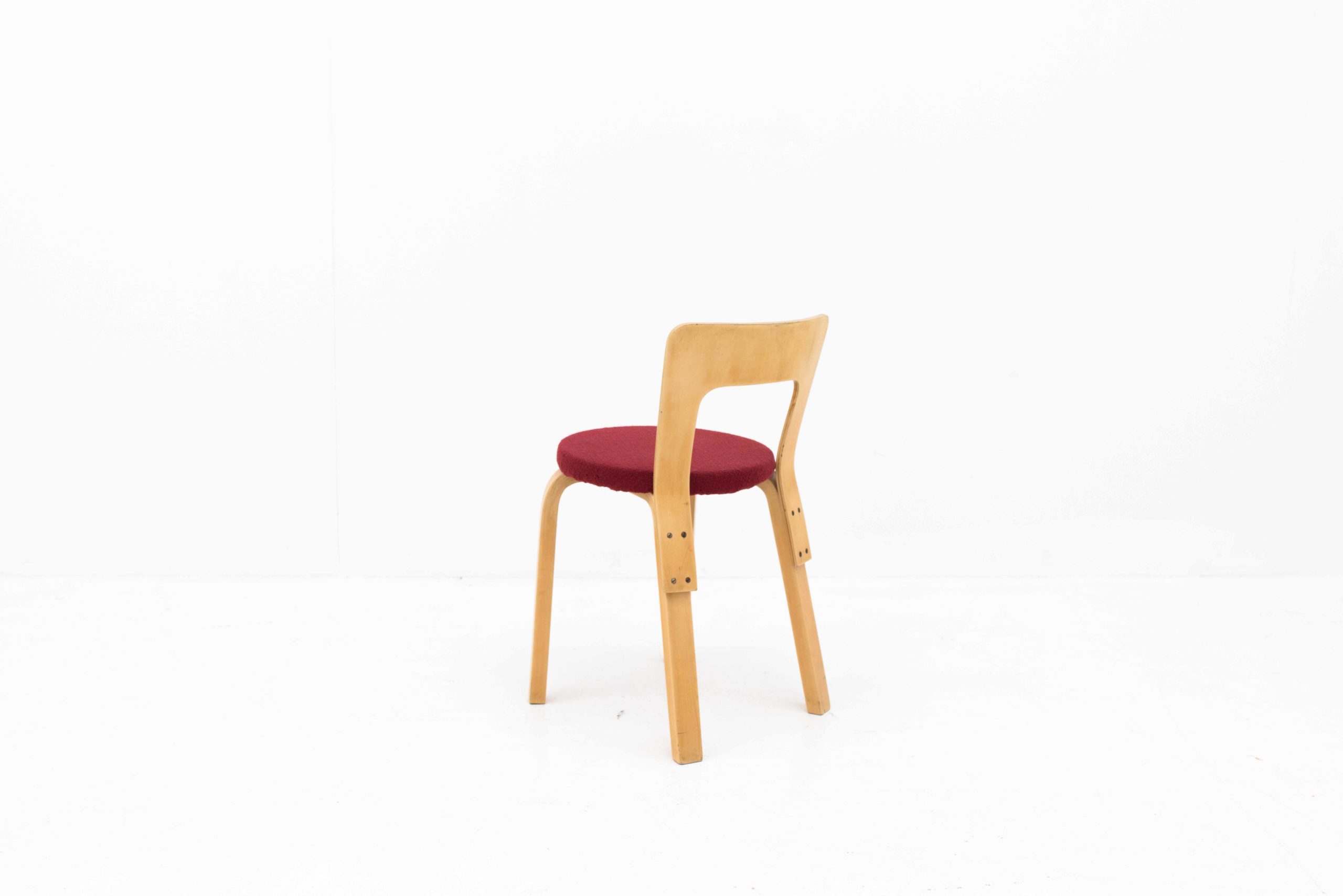 Alvar Aalto Chair 65 von Artek-1