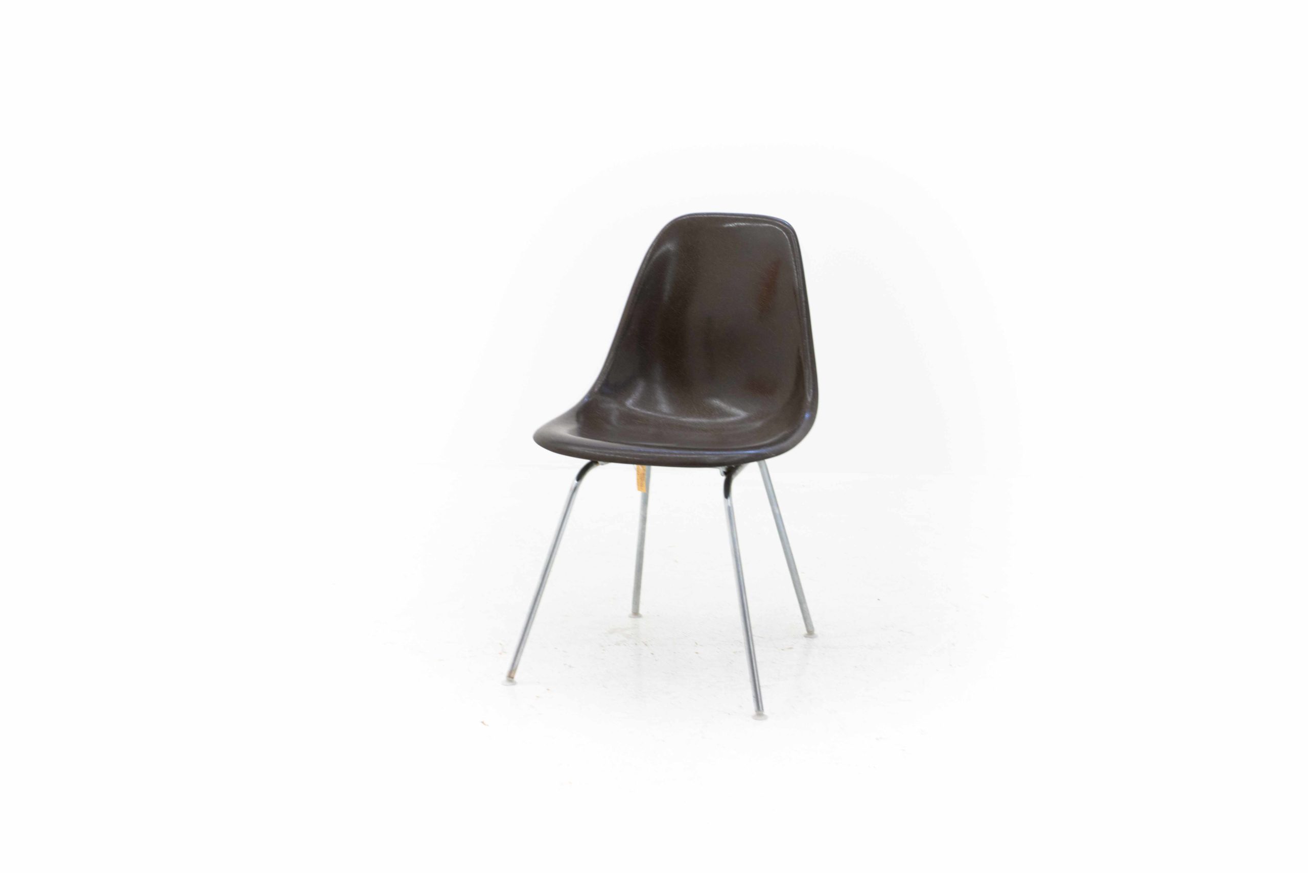Vitra / Hermann Miller Fiberglas Side Chair von Eames-8