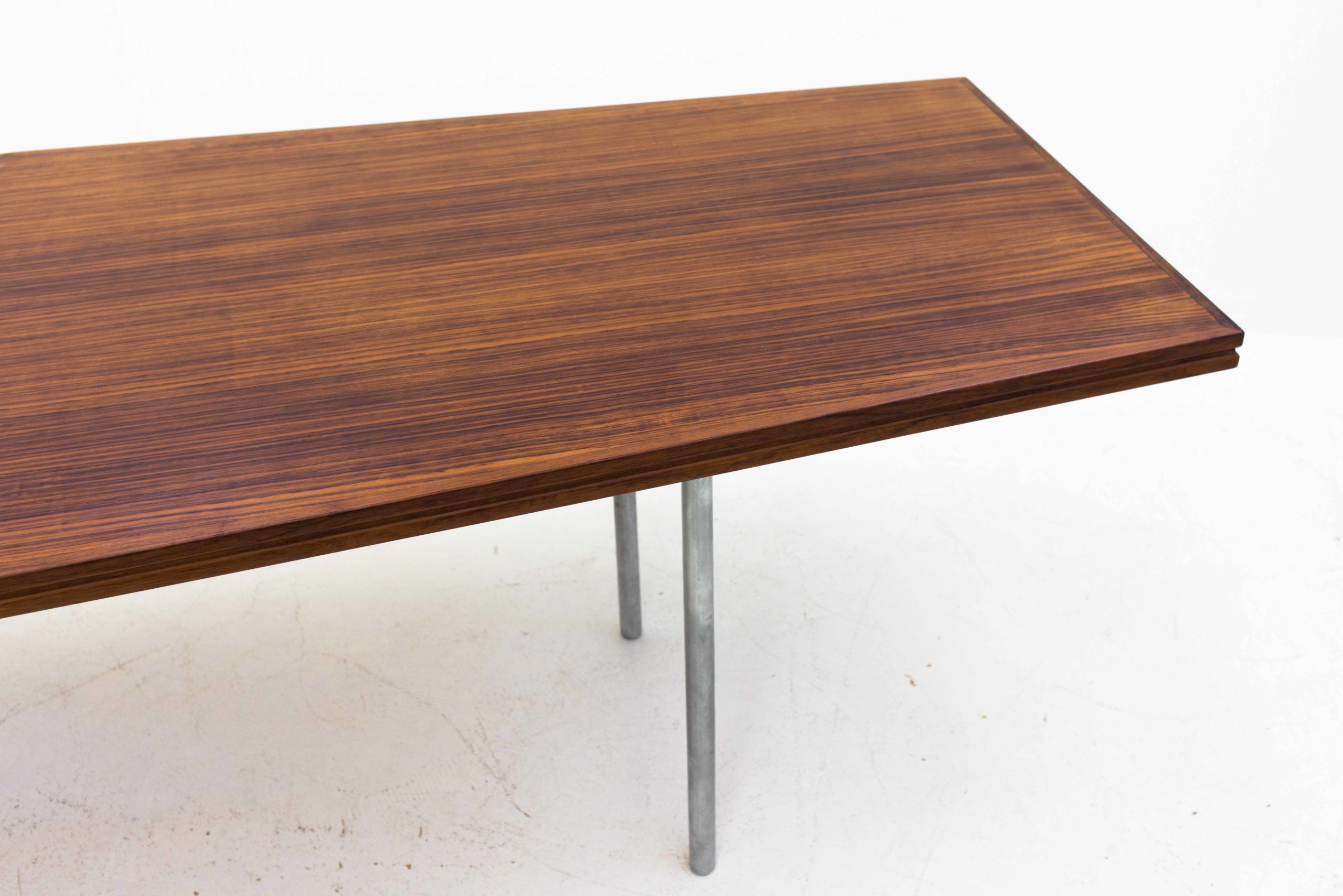Eleganter 1960er Jahre Tisch aus Palisander-7
