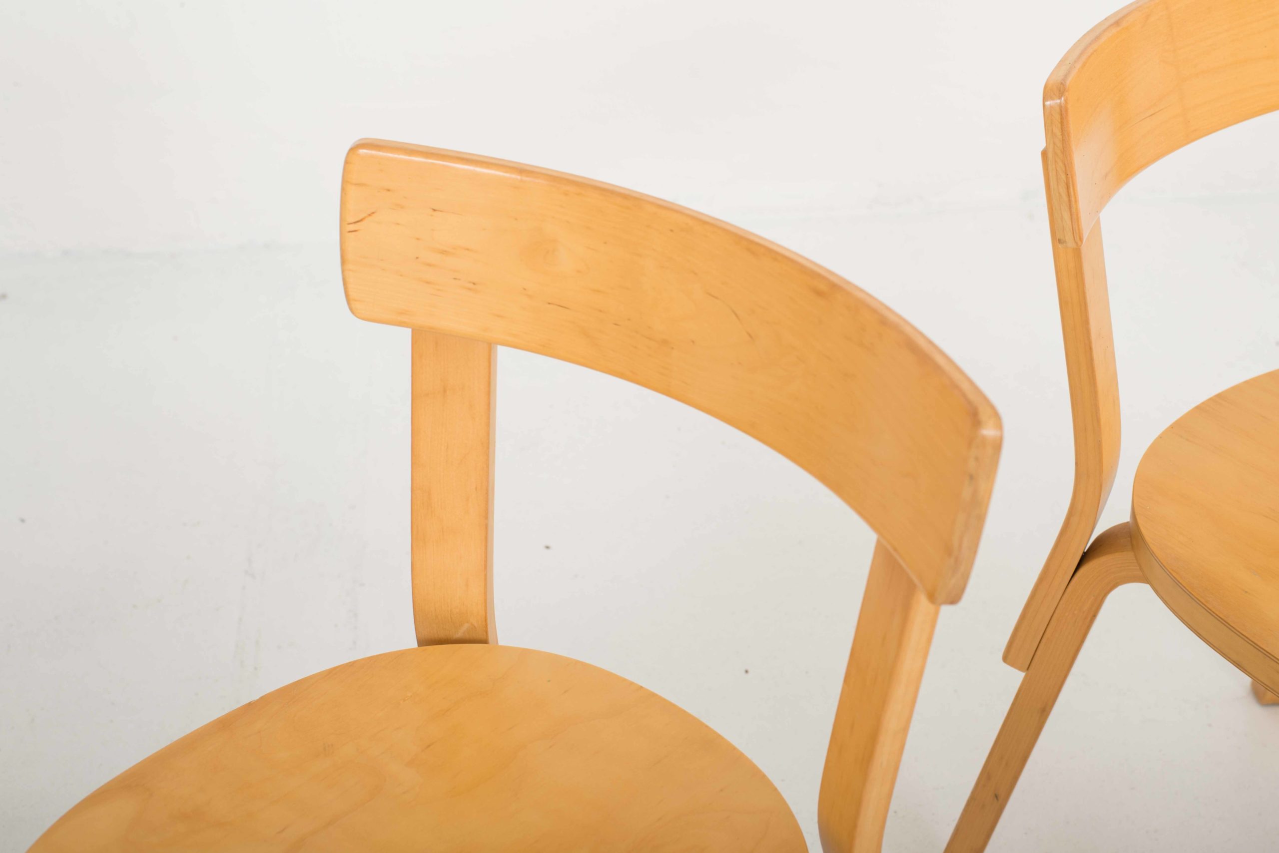 Alvar Aalto Chair 69 von Artek &#8211; in verschiedenen Setgrössen-8
