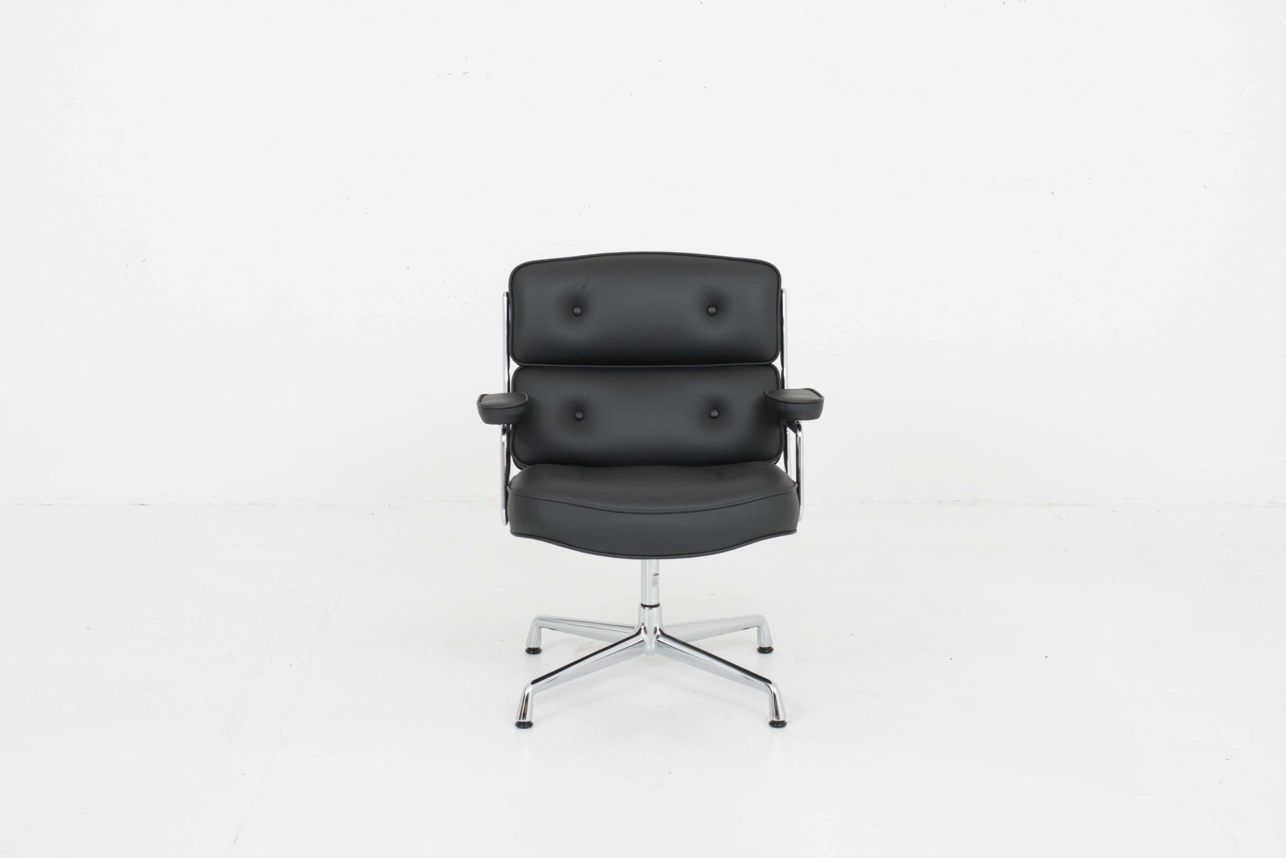 Vitra Lobby Chair ES 108 von Charles &amp; Ray Eames-2