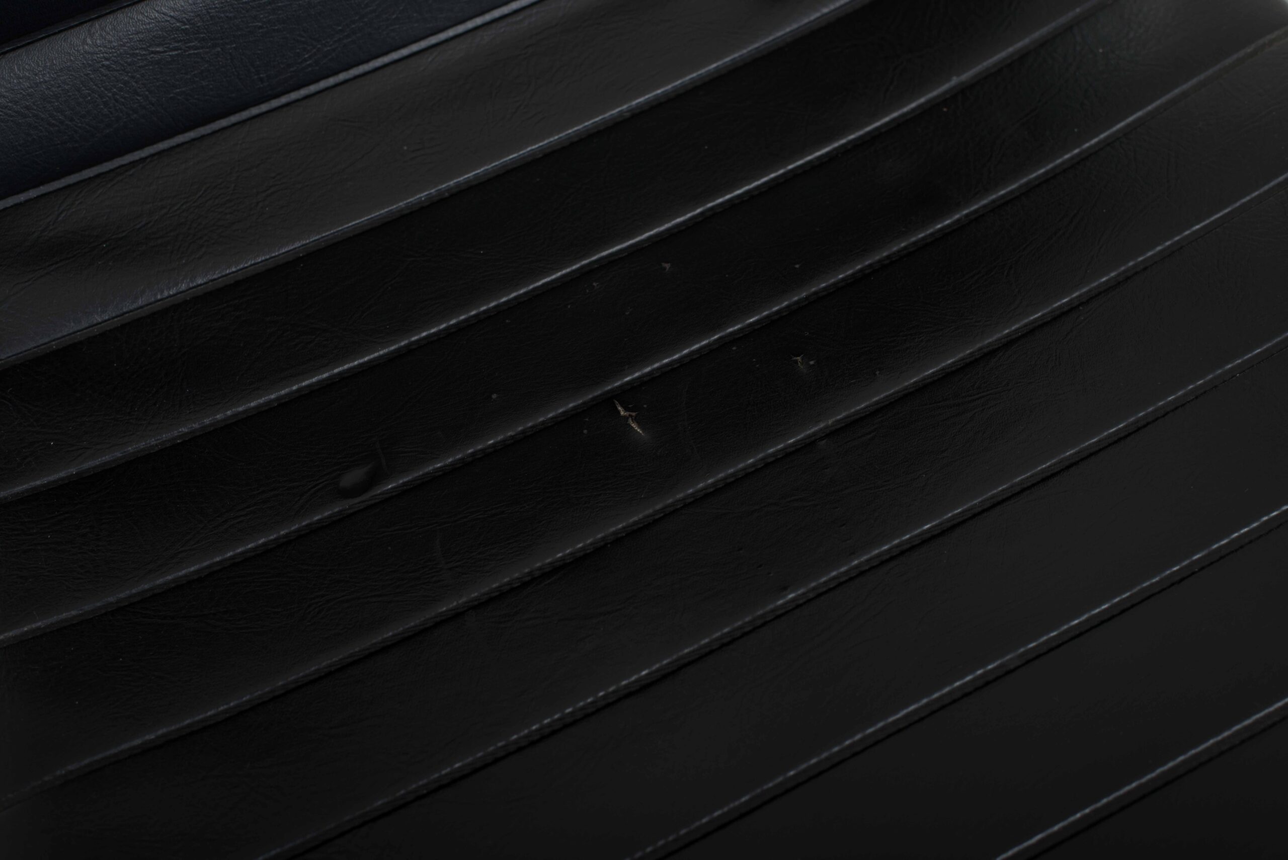 Vitra EA 107 / 108 / 117 Bürostuhl von Eames in schwarzem Vinylleder-12