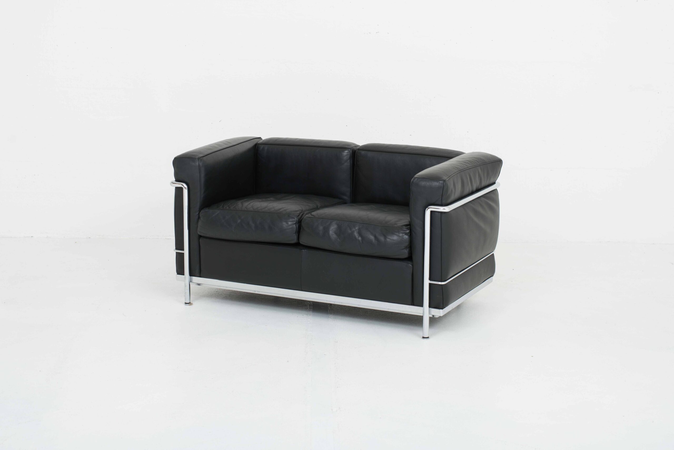 Le Corbusier LC2 2er Sofa von Cassina-3