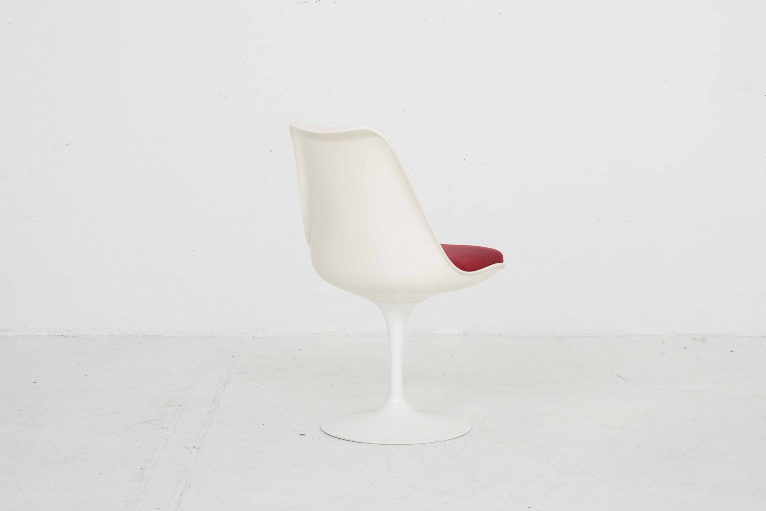 Knoll International Tulip Stuhl von Eero Saarinen-2