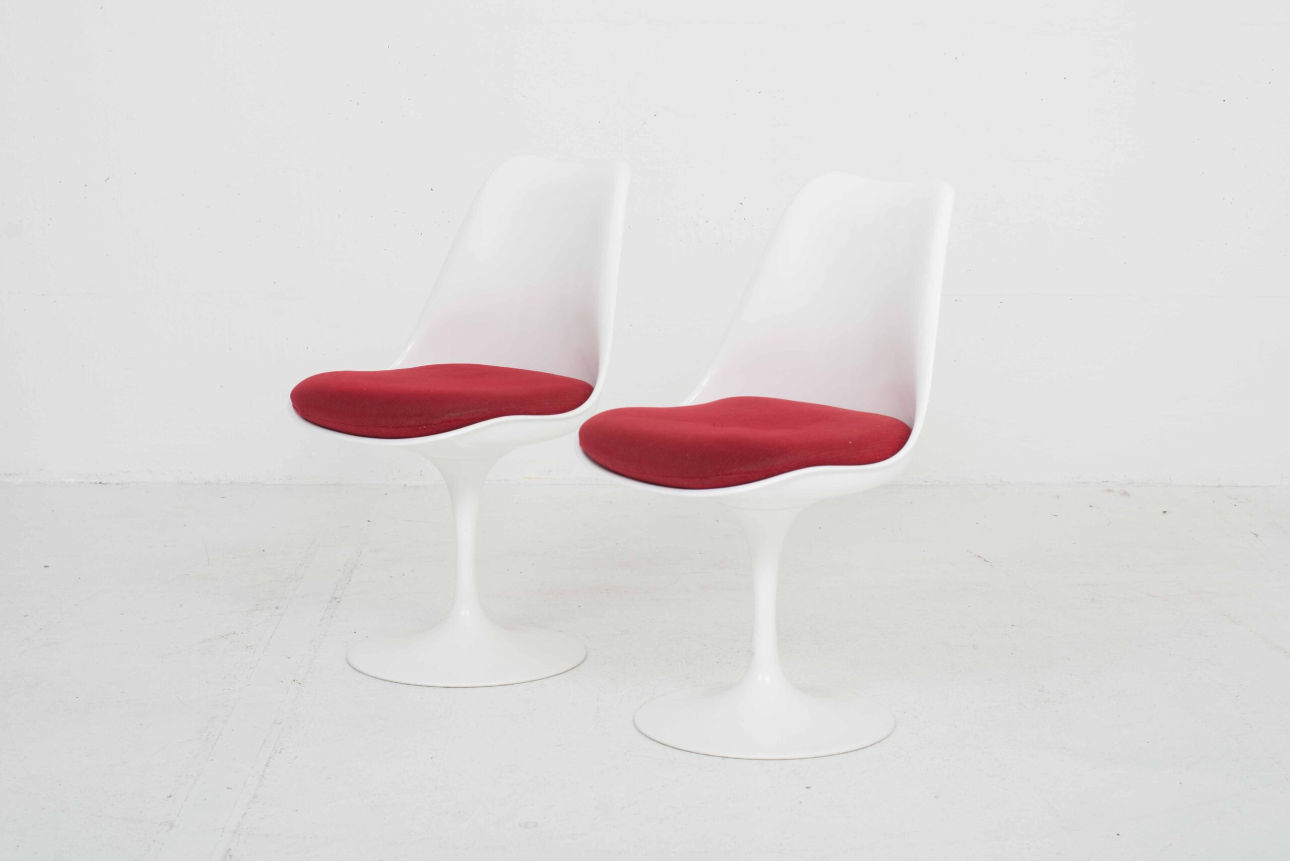 Eero Saarinen Tulip Stühle von Knoll International, im Zweierset-3