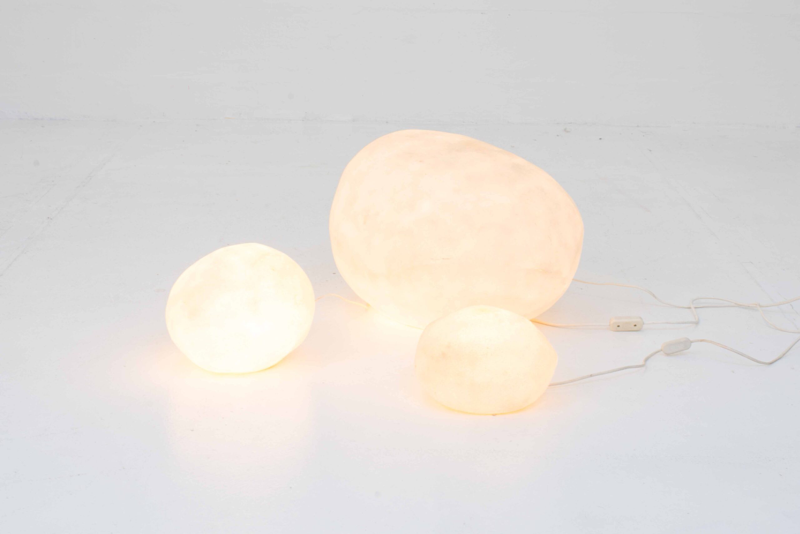 Atelier A / Singleton Moonrock Lampen von André Cazenave &#8211; in verschiedenen Grössen-1
