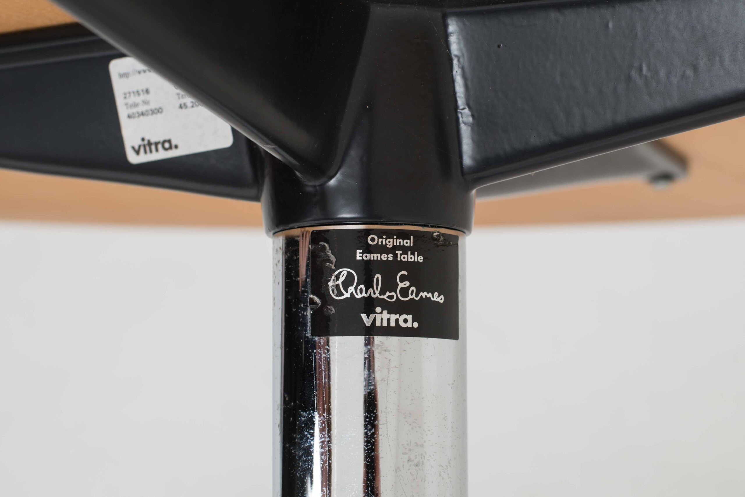 Charles &amp; Ray Eames Segmented Table von Vitra-7