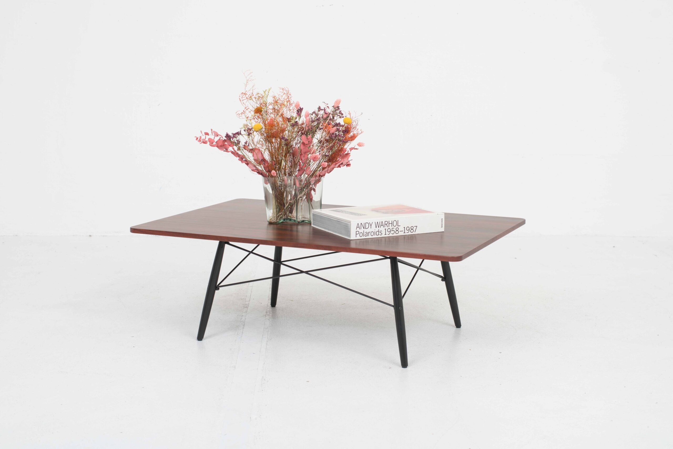 Charles &amp; Ray Eames Coffee Table von Vitra-0