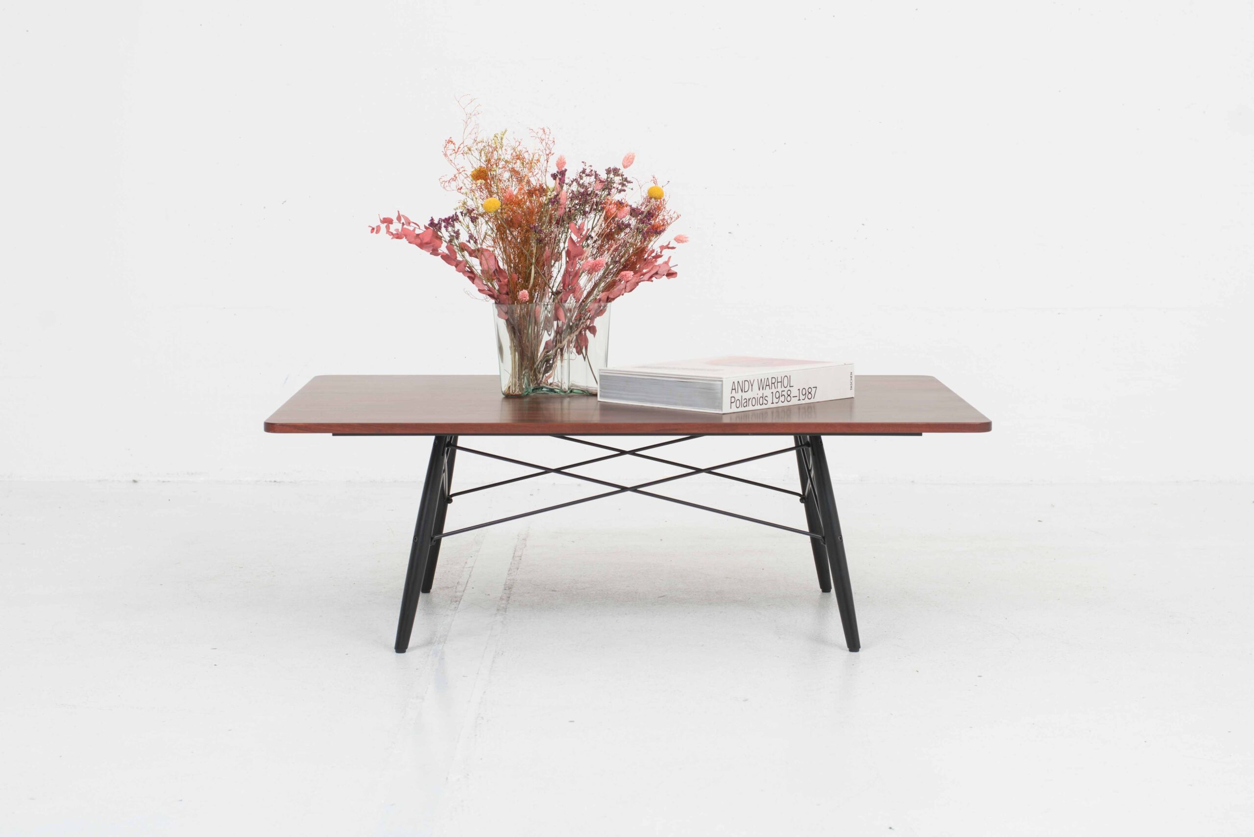 Charles &amp; Ray Eames Coffee Table von Vitra-3
