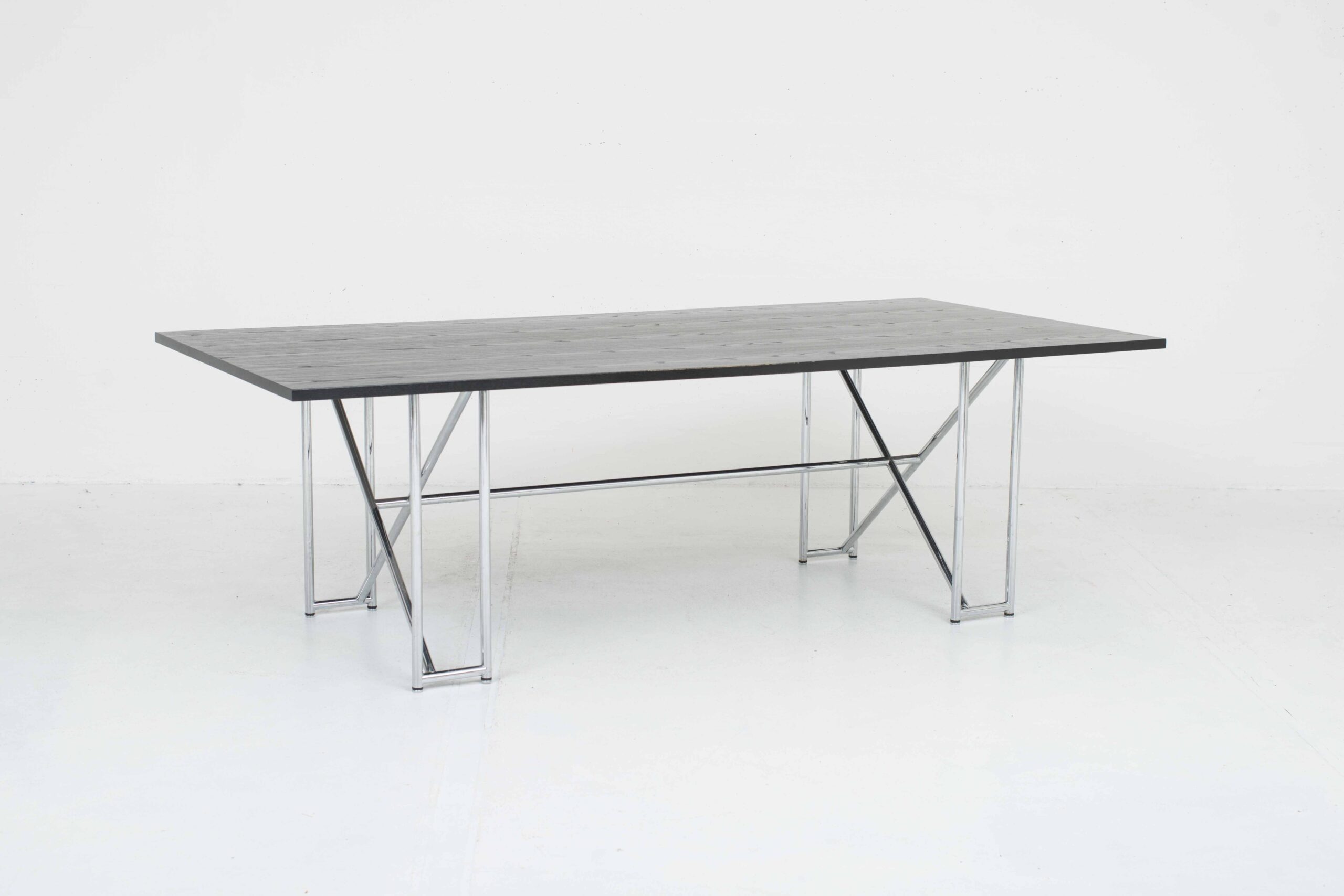 Eileen Gray Double X Tisch von ClassiCon-1