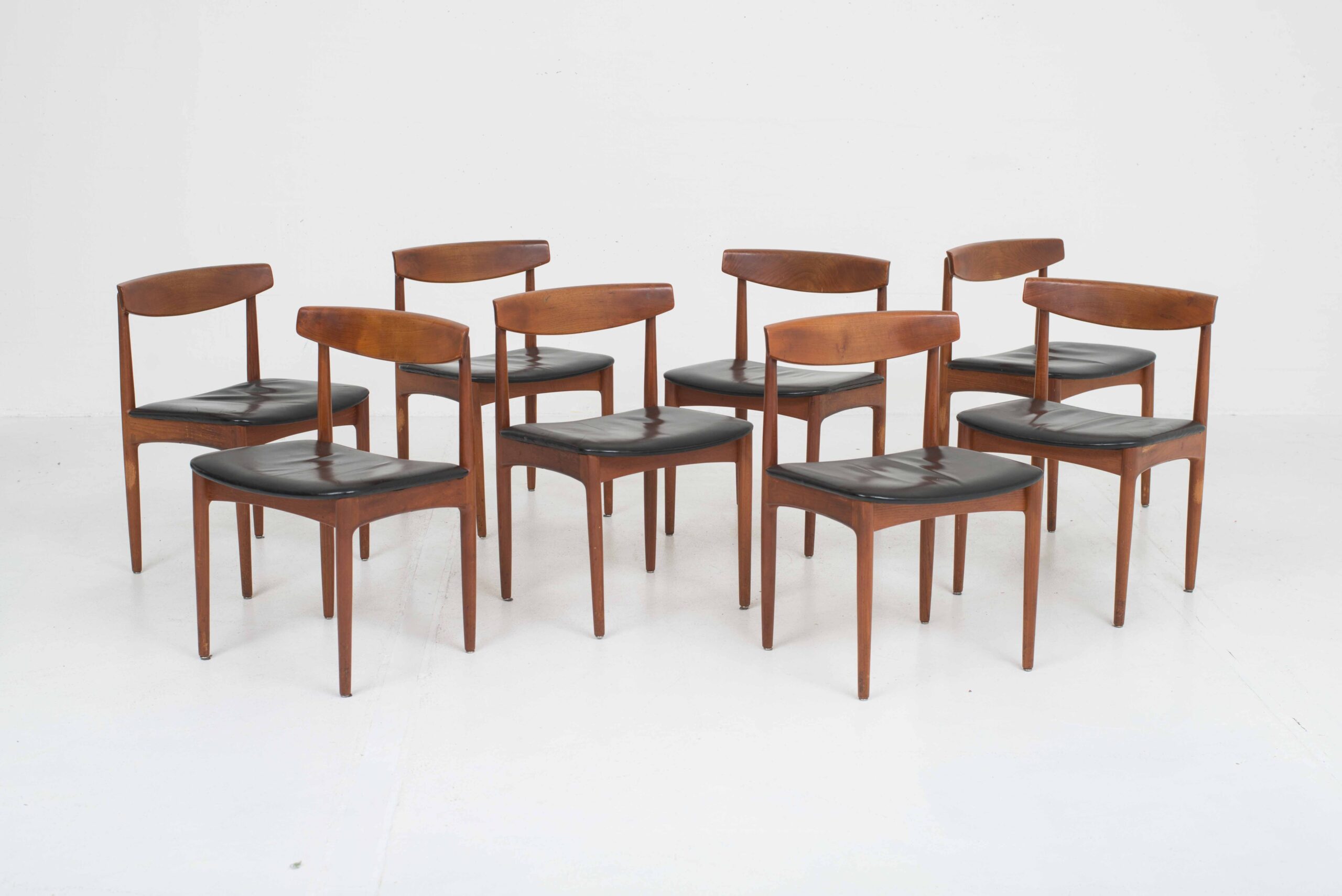 Dänische 1960er Jahre Stühle aus Teak &#8211; in verschiedenen Setgrössen-0