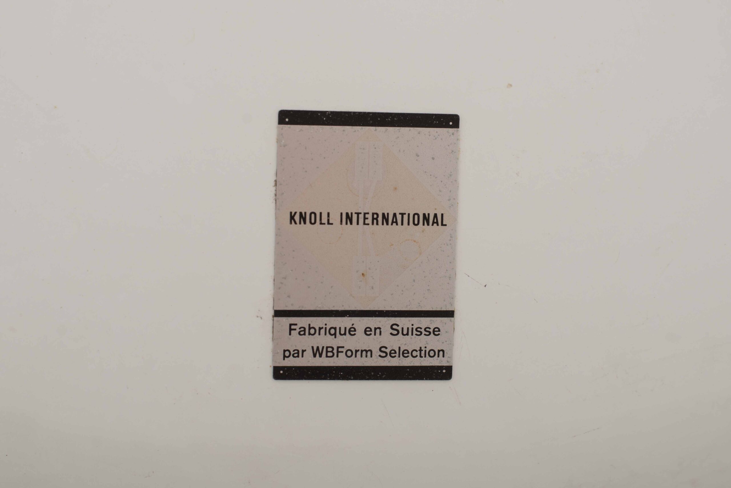 Eero Saarinen Tulip Tisch 107cm, frühe Edition von Wohnbedarf / Knoll-7