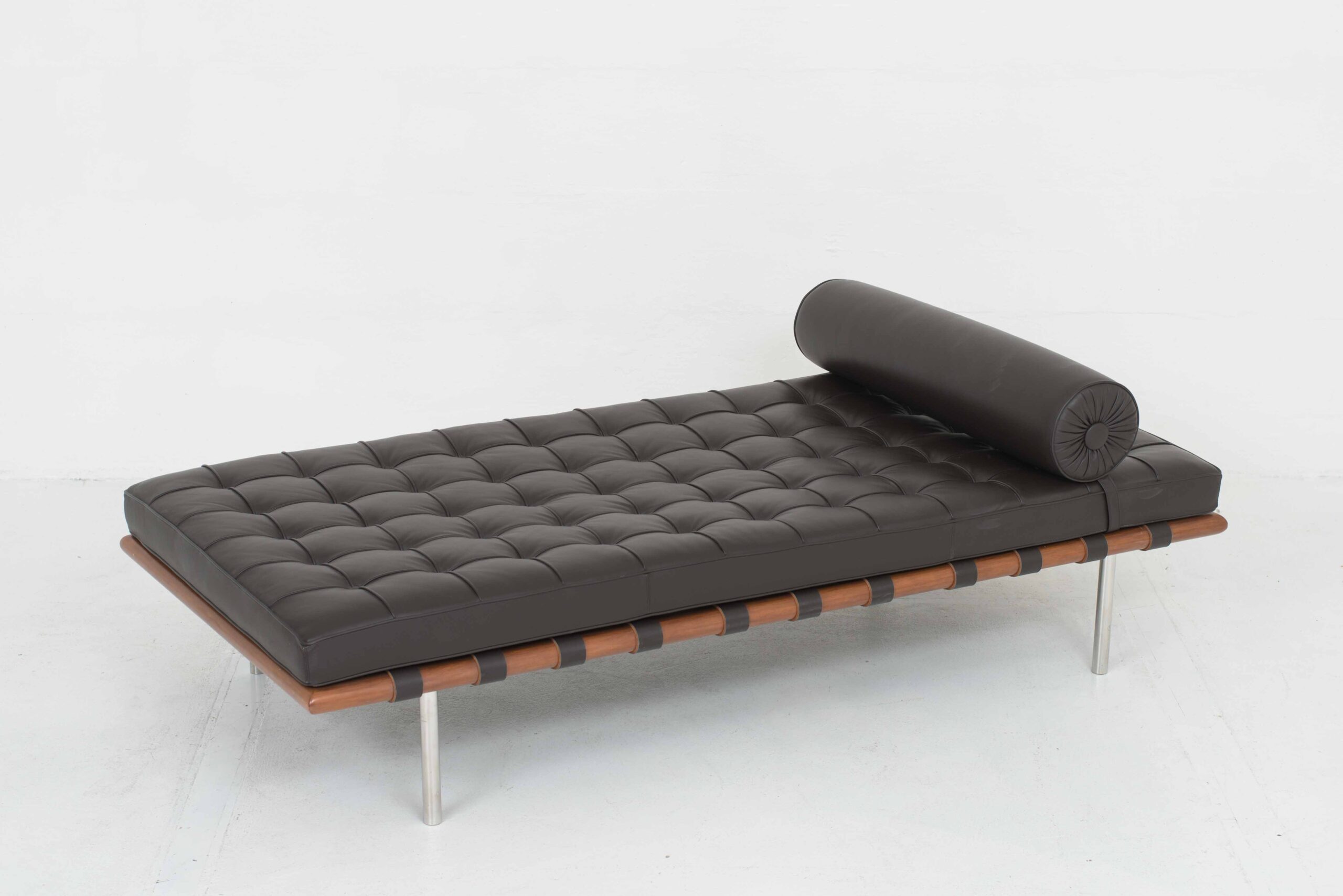 Knoll Barcelona Day Bed von Ludwig Mies van der Rohe-1