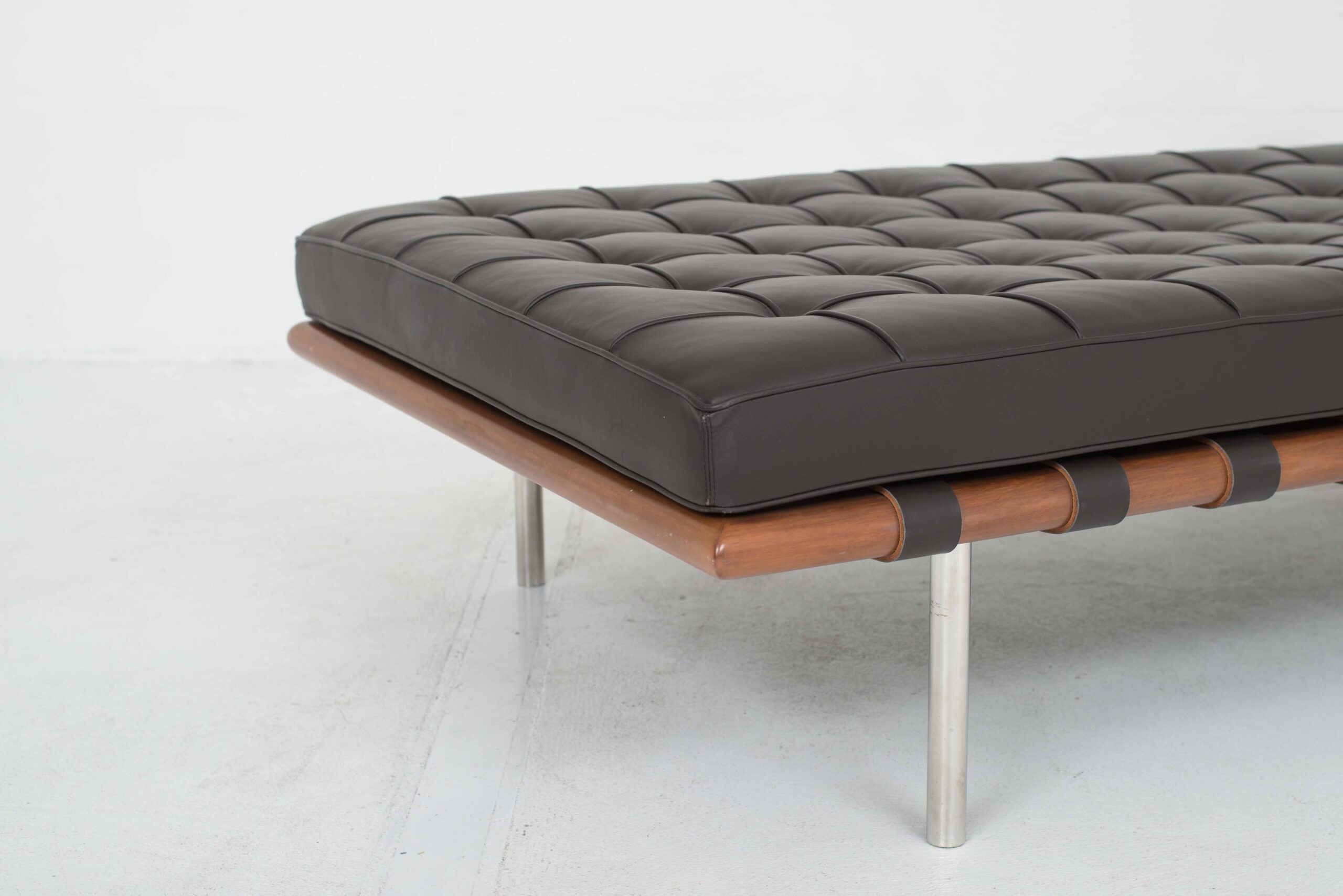 Knoll Barcelona Day Bed von Ludwig Mies van der Rohe-2