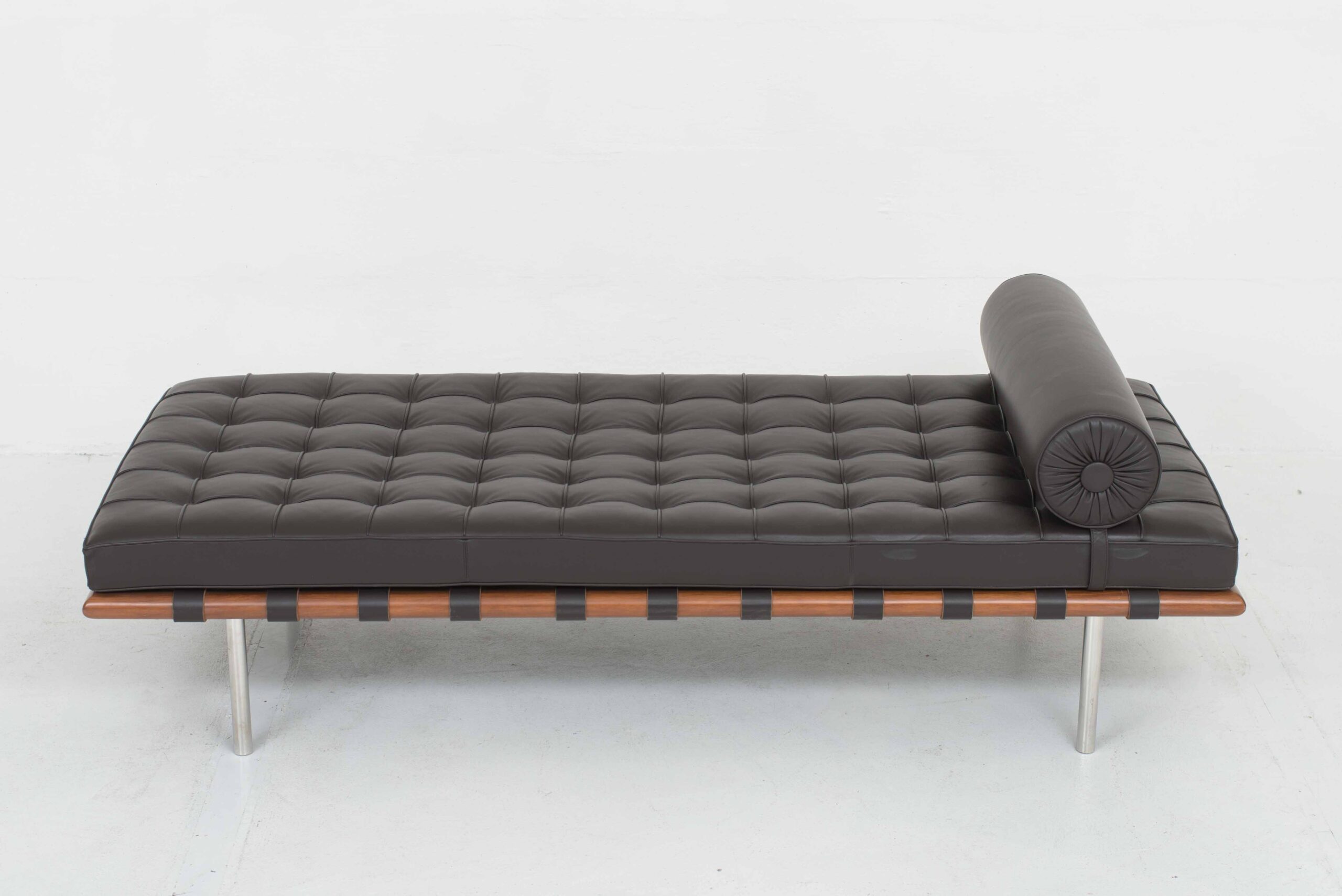 Knoll Barcelona Day Bed von Ludwig Mies van der Rohe-4