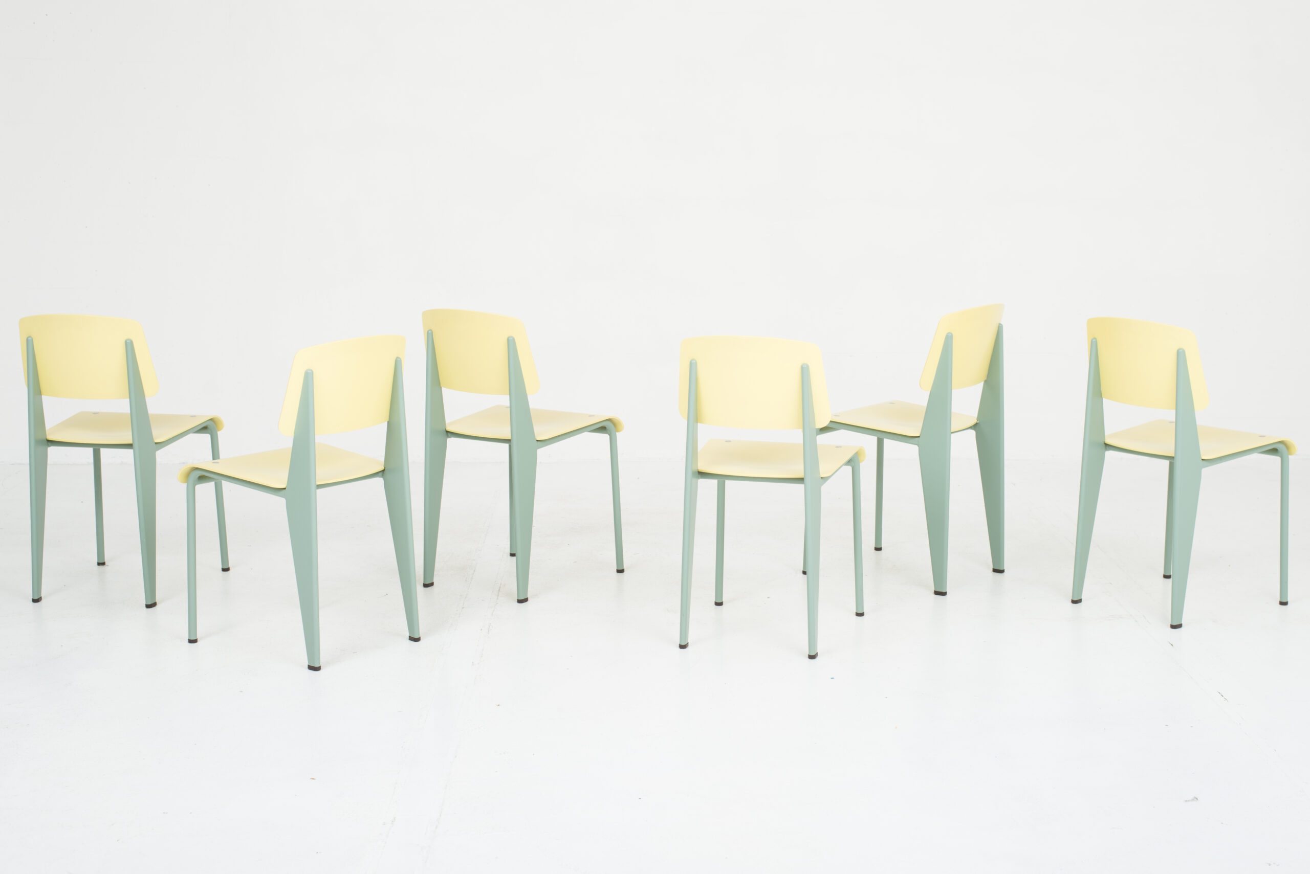 Jean Prouvé Standard SP Stühle von Vitra-1