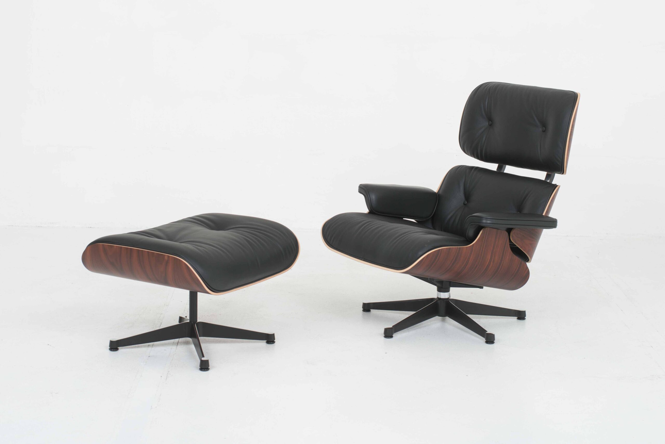 Charles &amp; Ray Eames 670 Lounge Chair und Ottoman von Vitra, XL Palisander-1