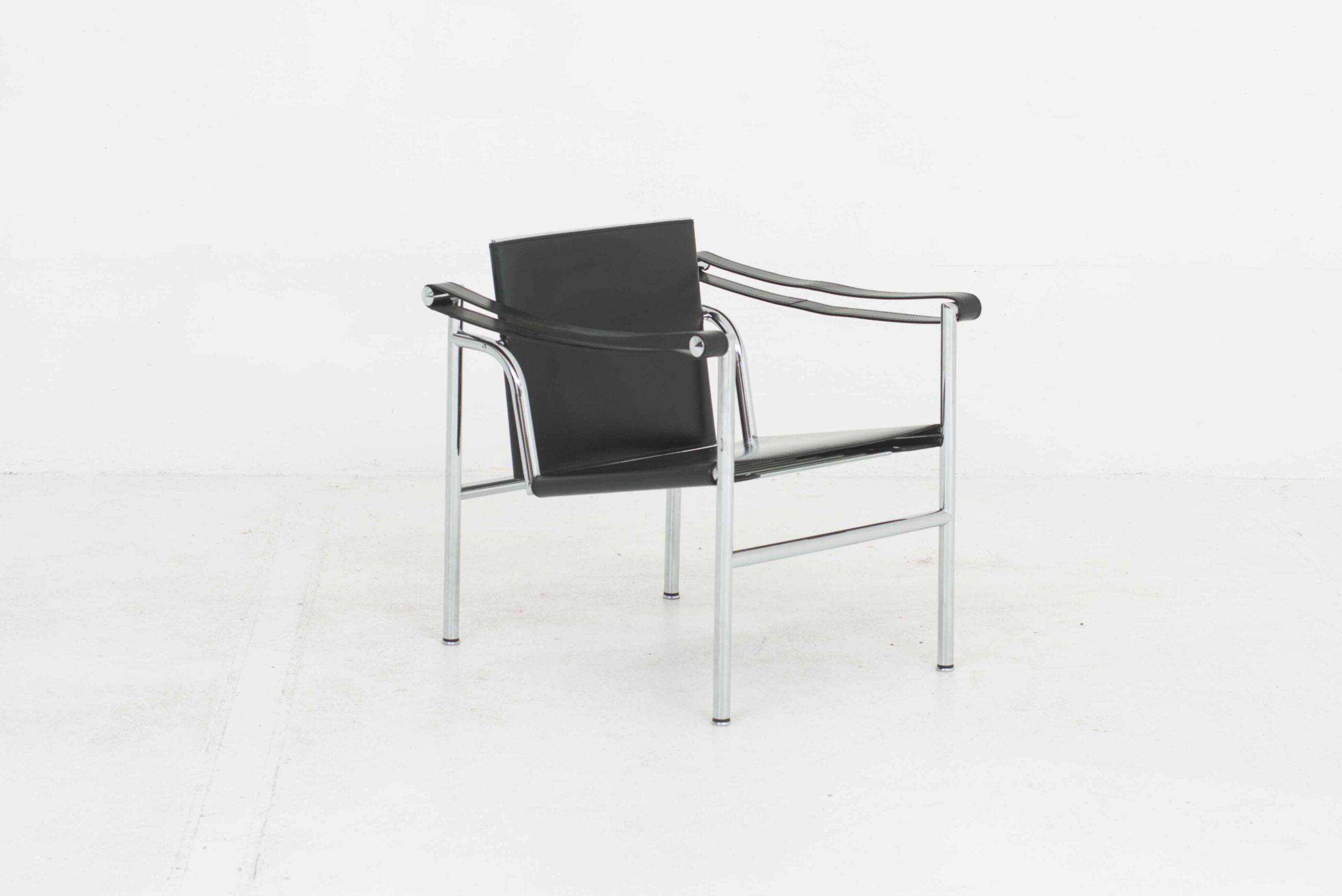 Le Corbusier LC1 Sessel von Cassina in Schwarz-1