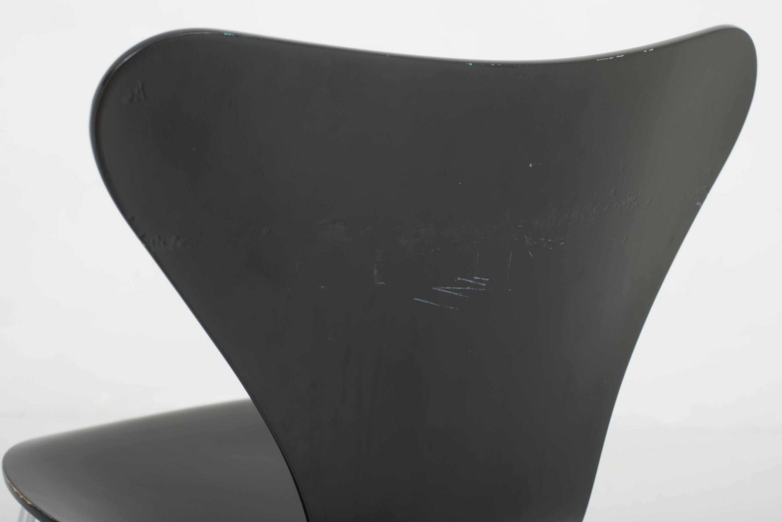 Fritz Hansen 3107 Stühle von Arne Jacobsen in Schwarz-8