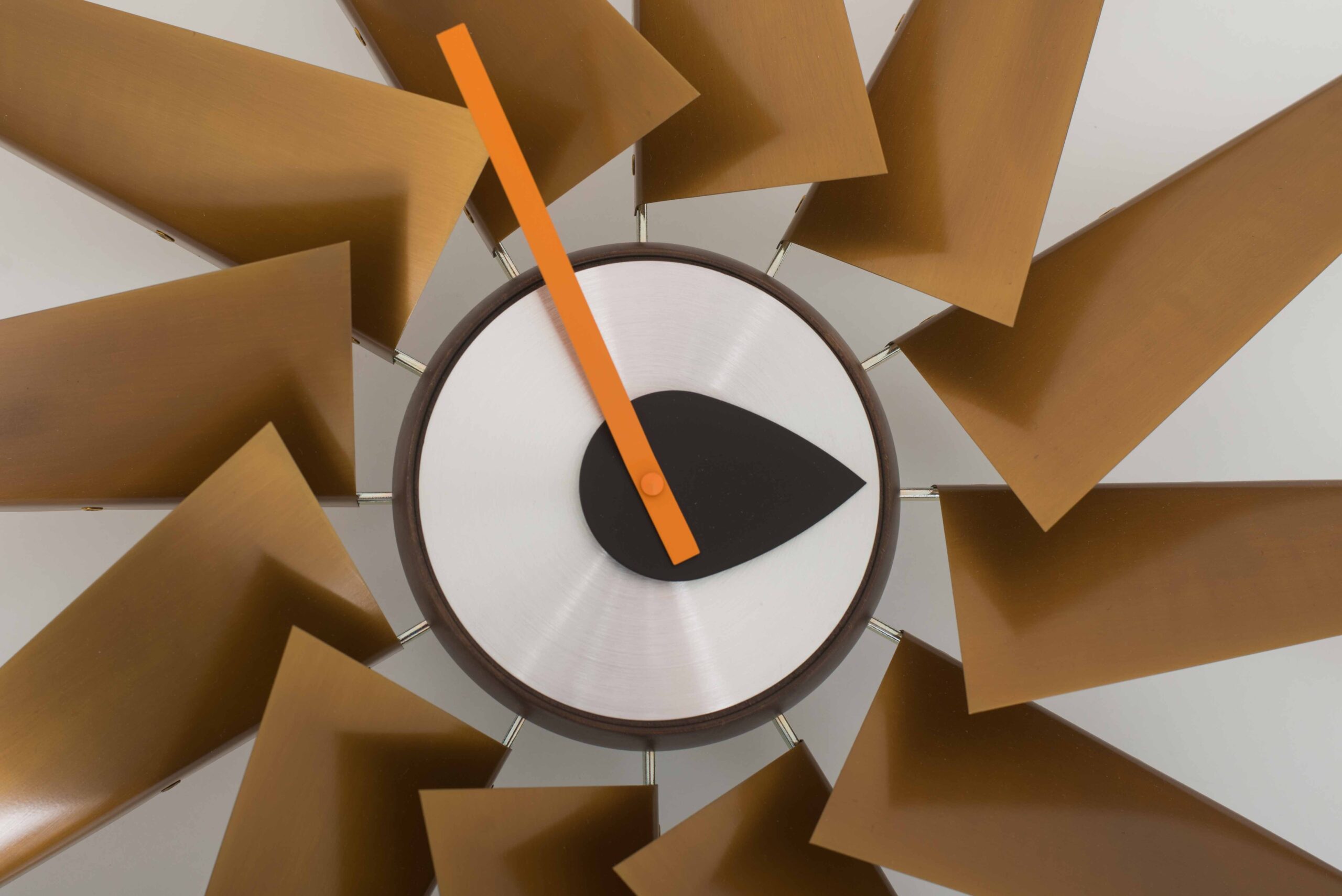 George Nelson Wanduhr Turbine Clock von Vitra-4