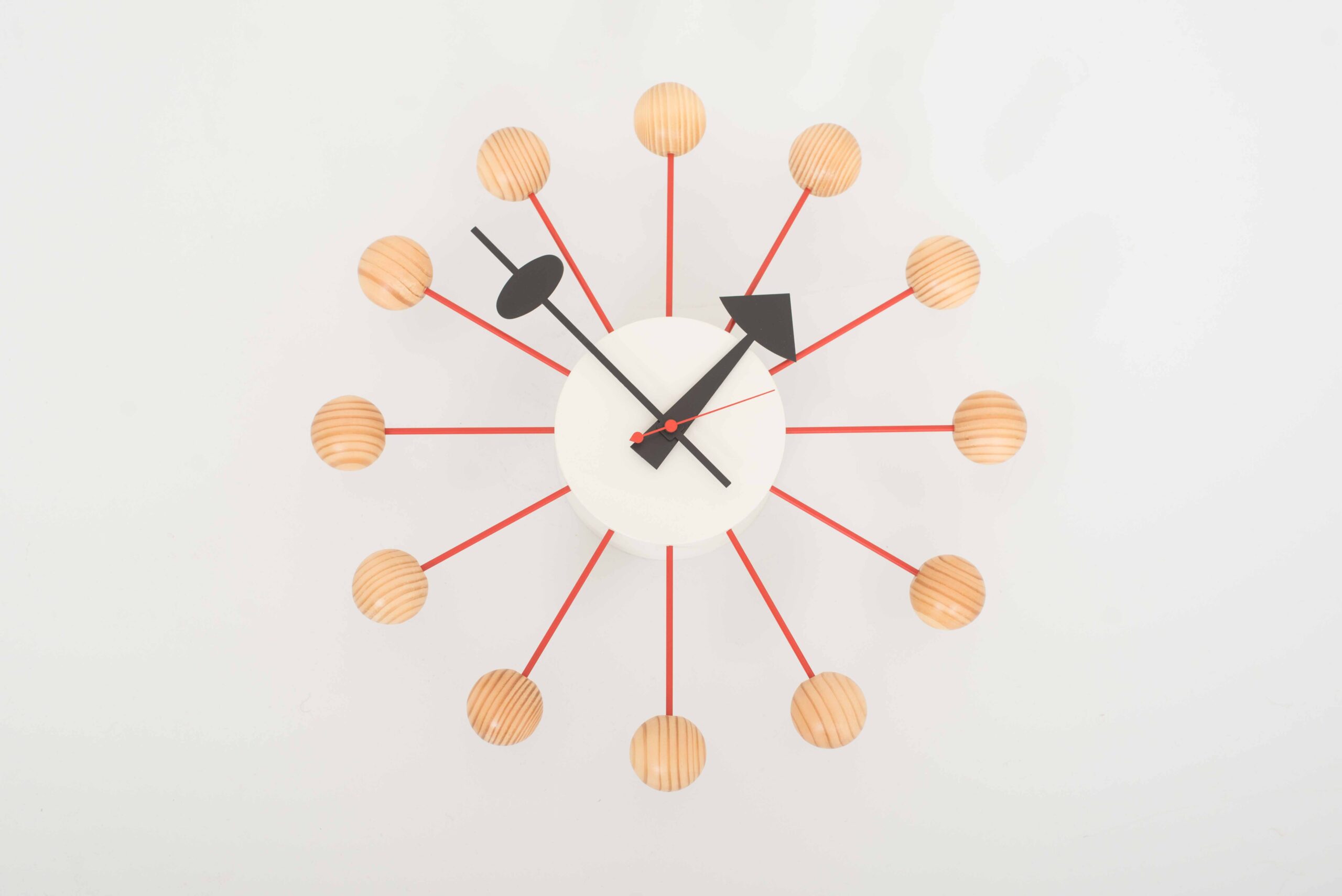 Vitra Wanduhr Ball Clock von George Nelson-0