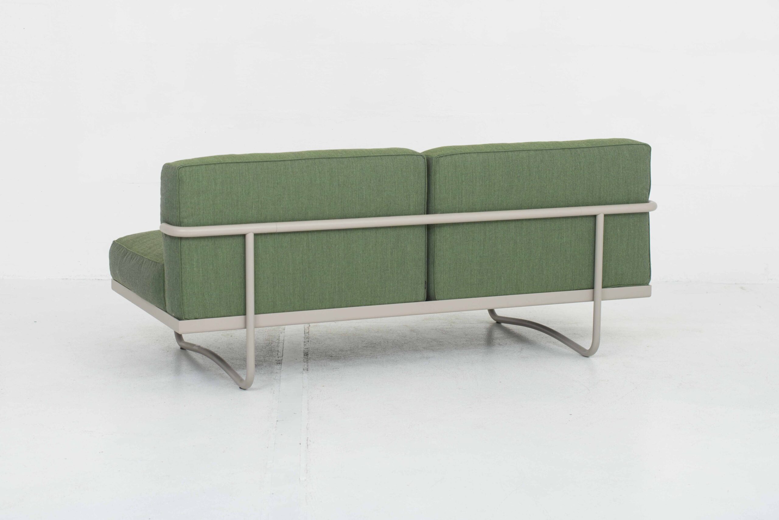 Le Corbusier LC5 Sofa von Cassina in Grün-6