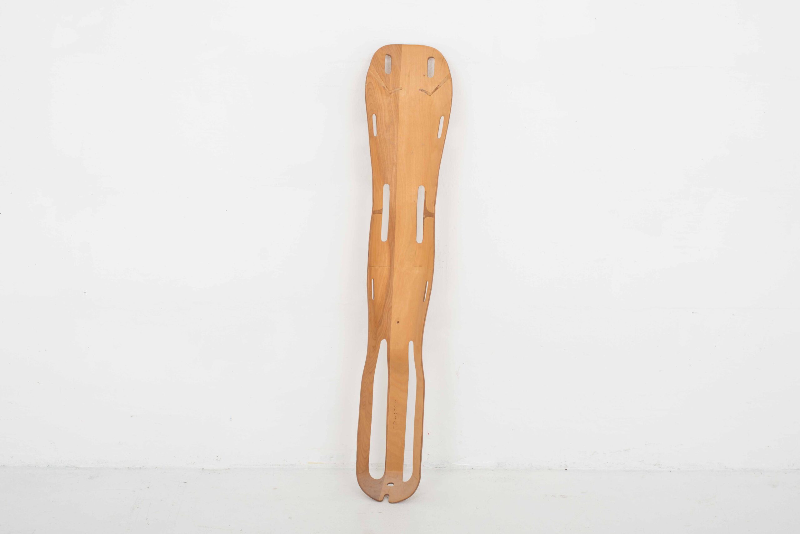 Eames Plywood Leg Splint-1