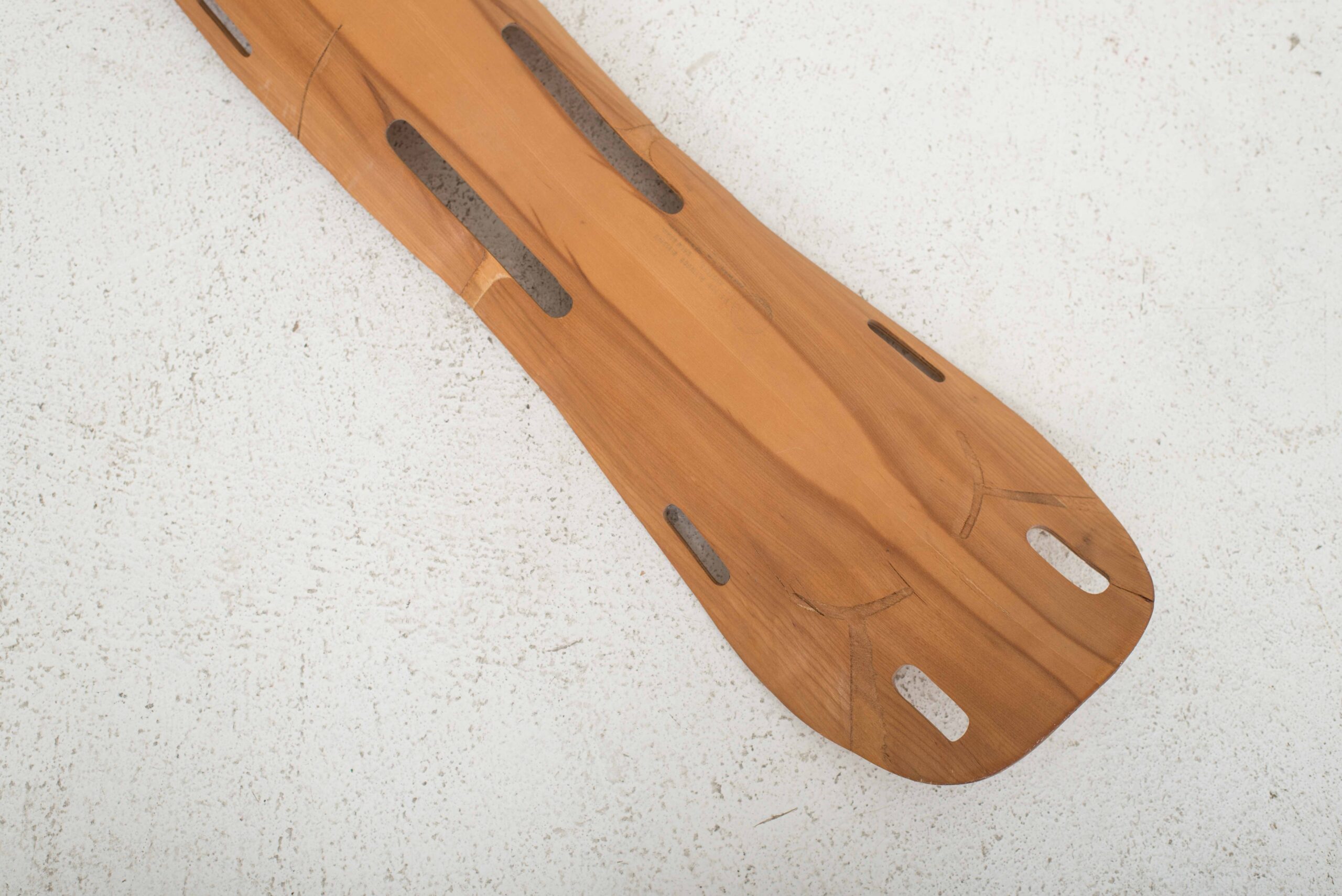 Eames Plywood Leg Splint-10