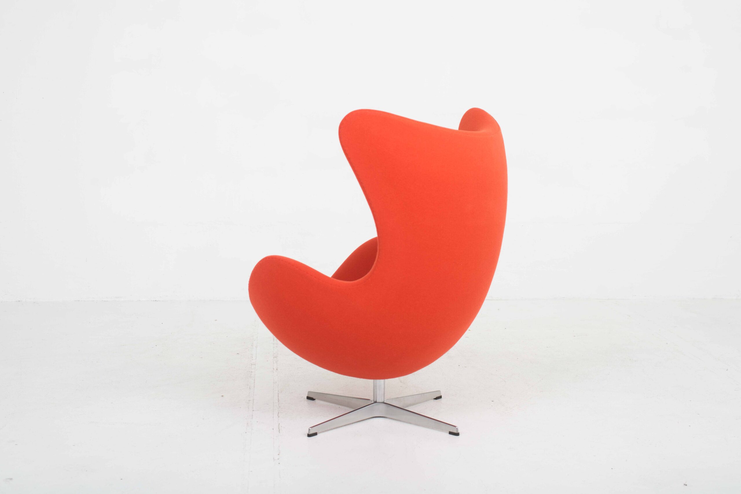 Fritz Hansen Egg Chair von Arne Jacobsen in Orange-4