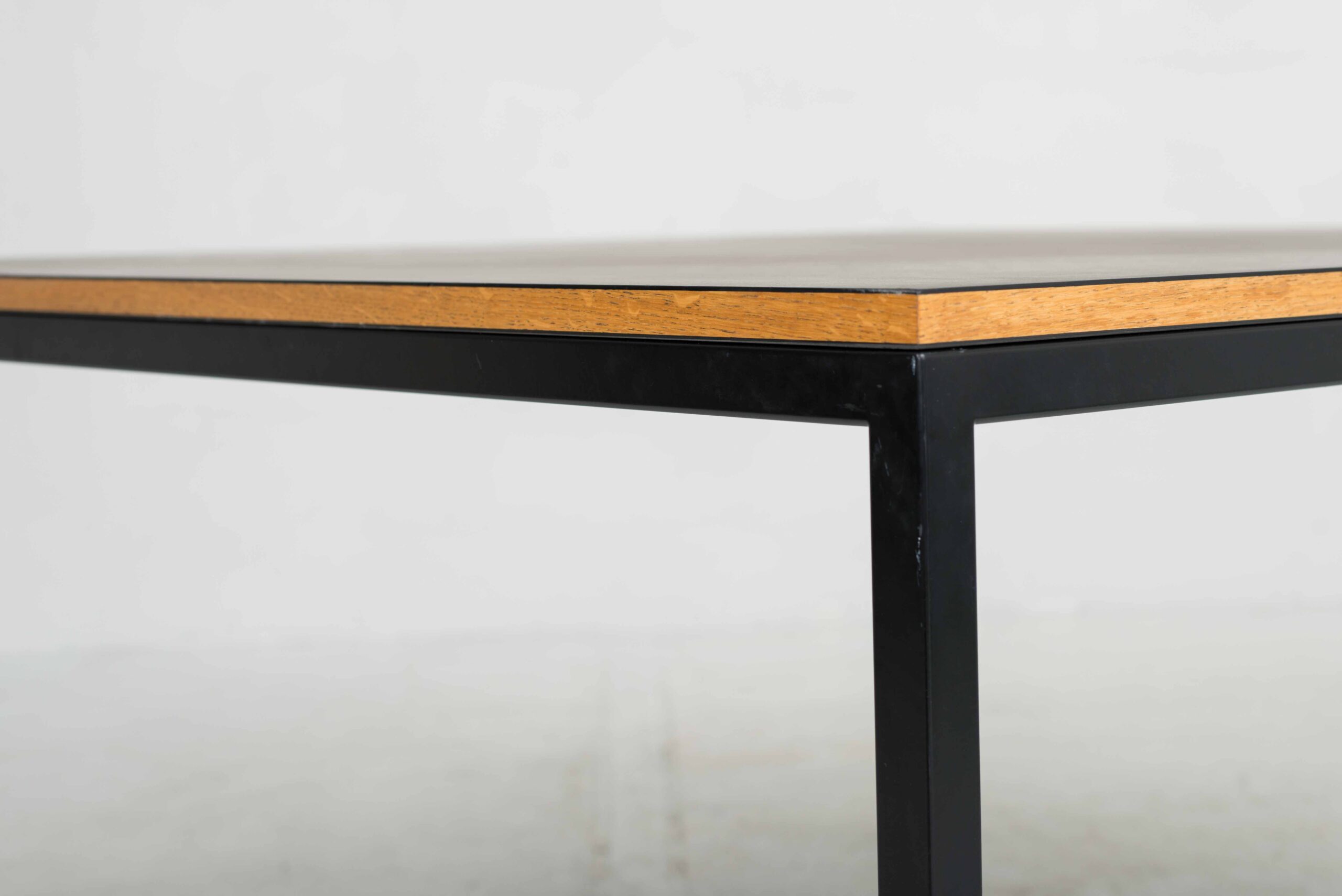 Lehni Tisch von Georg Gisel in schwarzem Linoleum-3