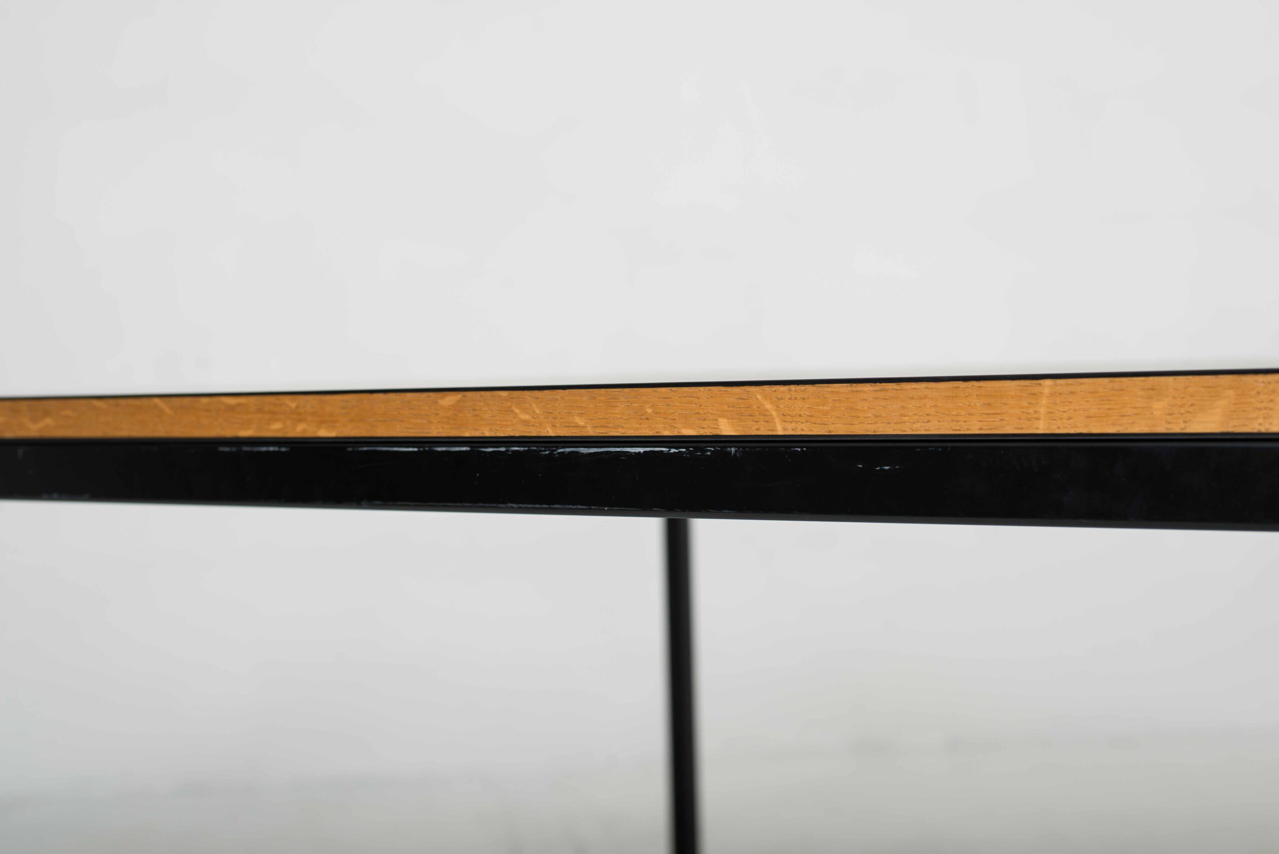 Lehni Tisch von Georg Gisel in schwarzem Linoleum-4