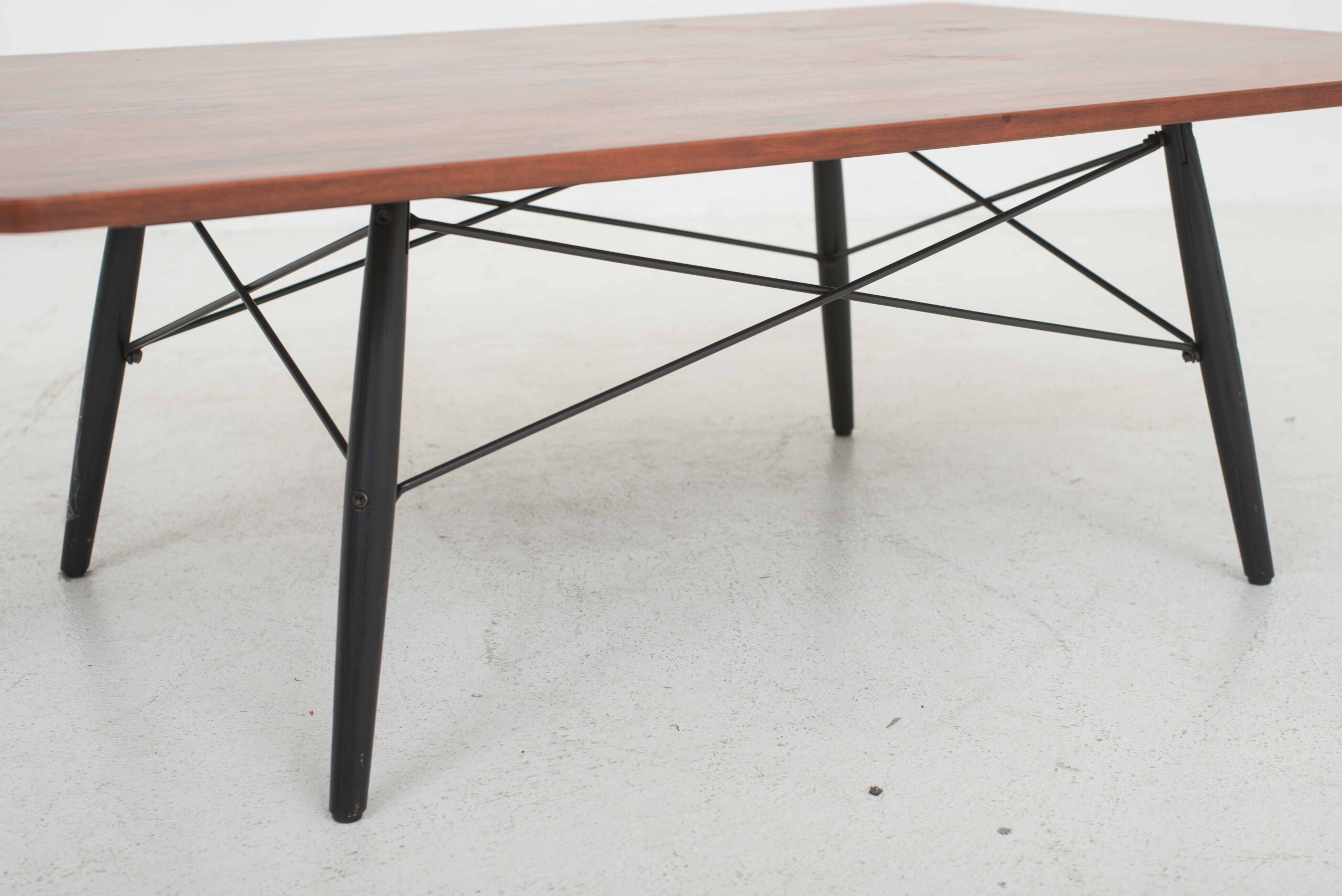 Vitra Coffee Table von Charles &amp; Ray Eames-4
