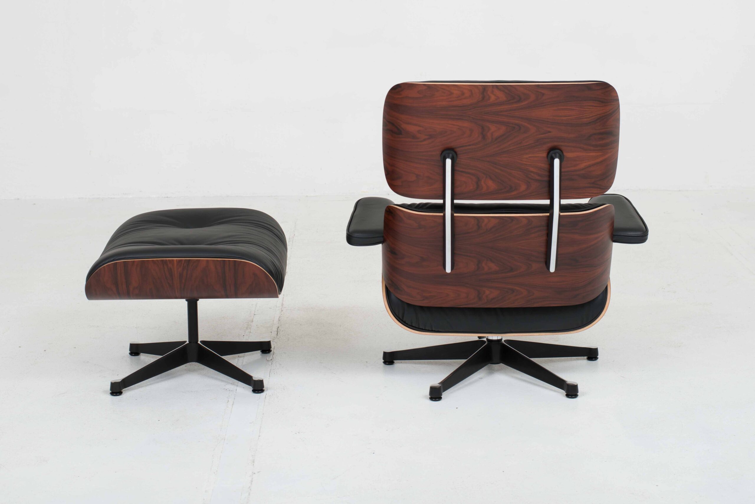 Vitra 670 Lounge Chair und Ottoman von Charles &amp; Ray Eames, XL Palisander-2