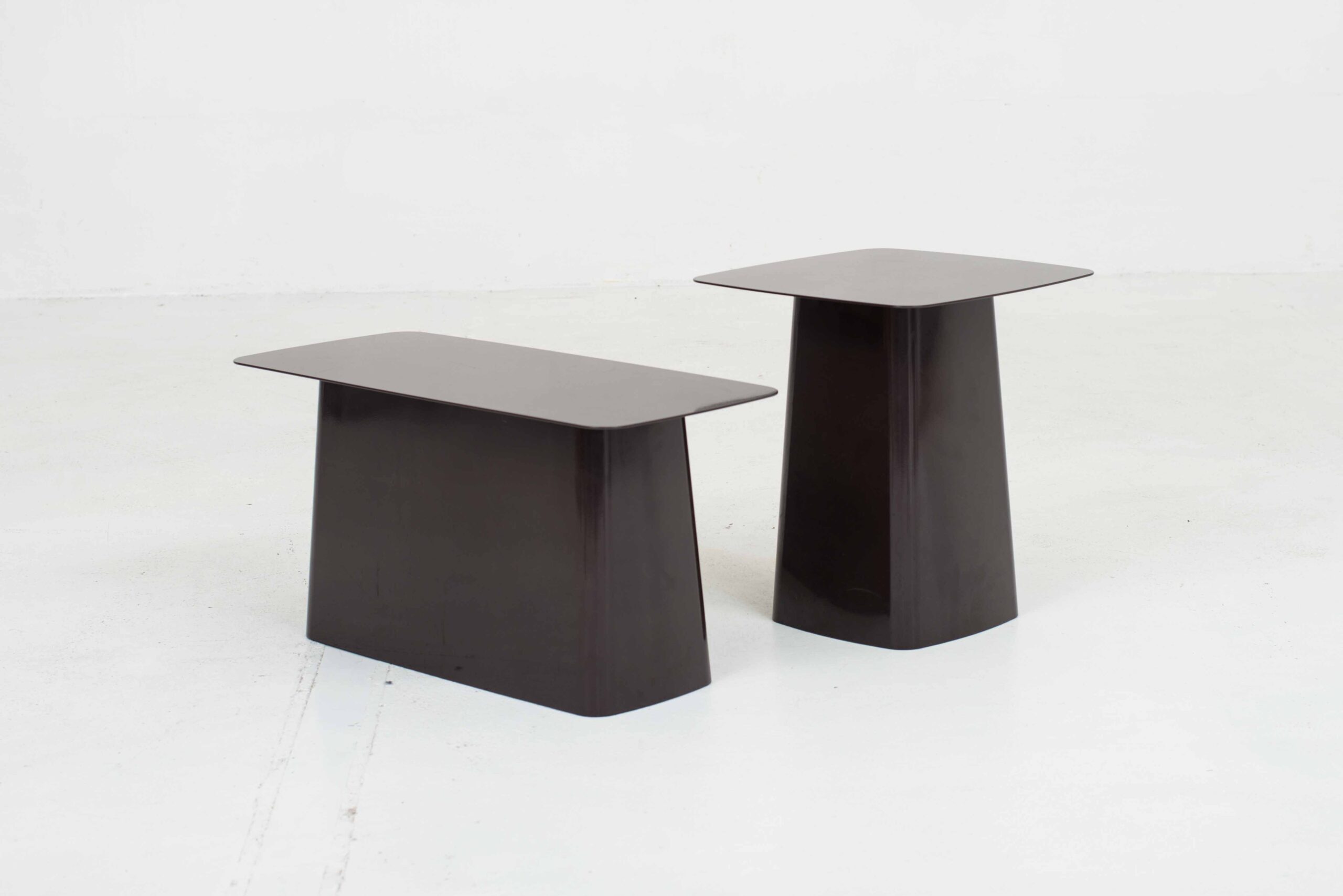 Vitra Metal Side Table von Ronan &amp; Erwan Bouroullec in Braun &#8211; verschiedene Grössen-0