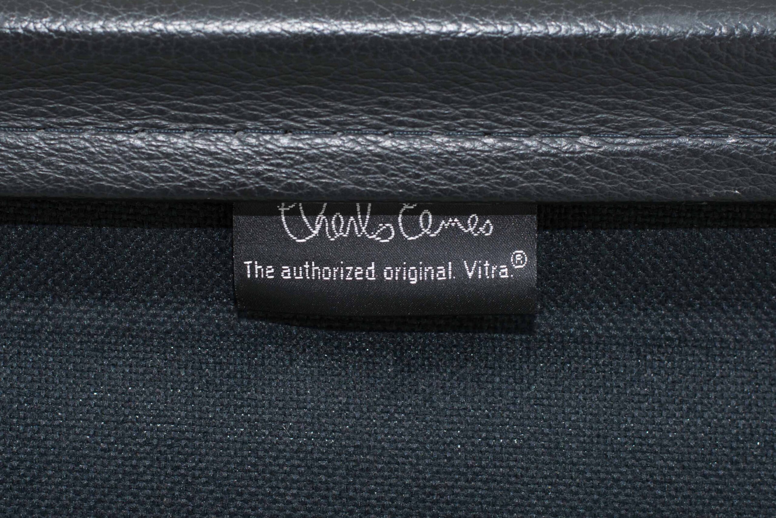 Vitra EA 119 Bürostuhl von Eames in schwarzem Leder-7