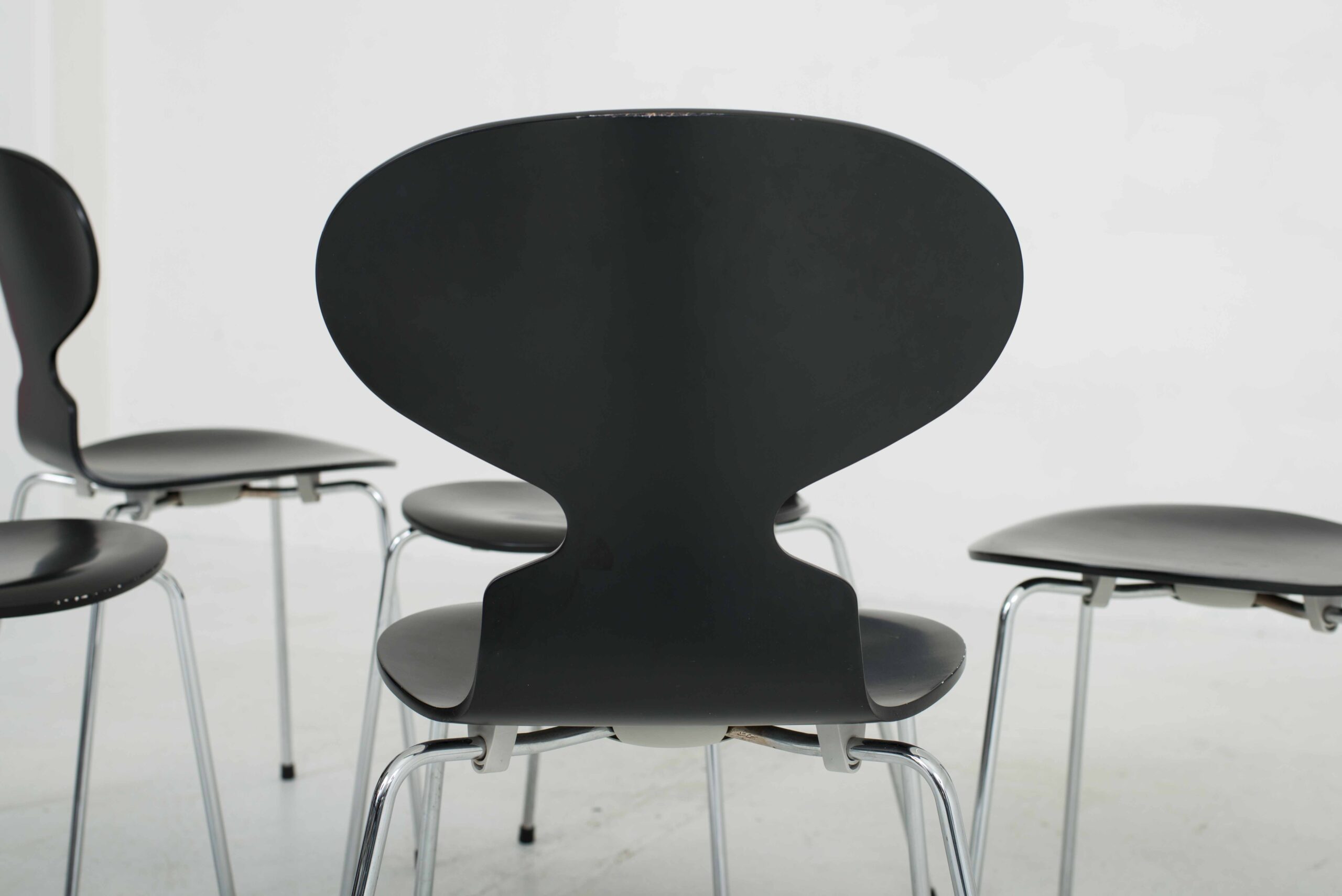 Fritz Hansen Ameise 3101 Stuhl von Arne Jacobsen-5
