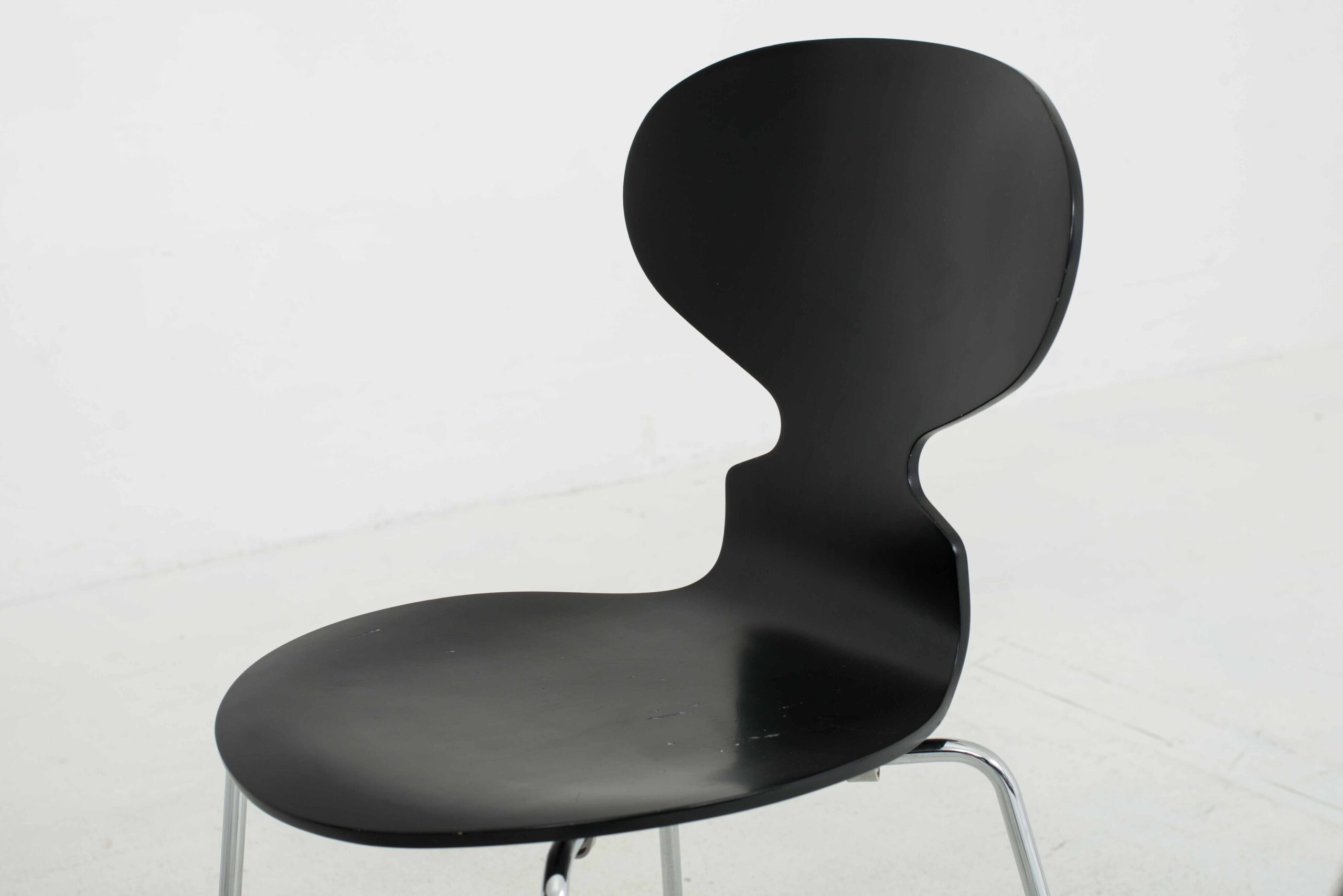 Fritz Hansen Ameise 3101 Stuhl von Arne Jacobsen-4