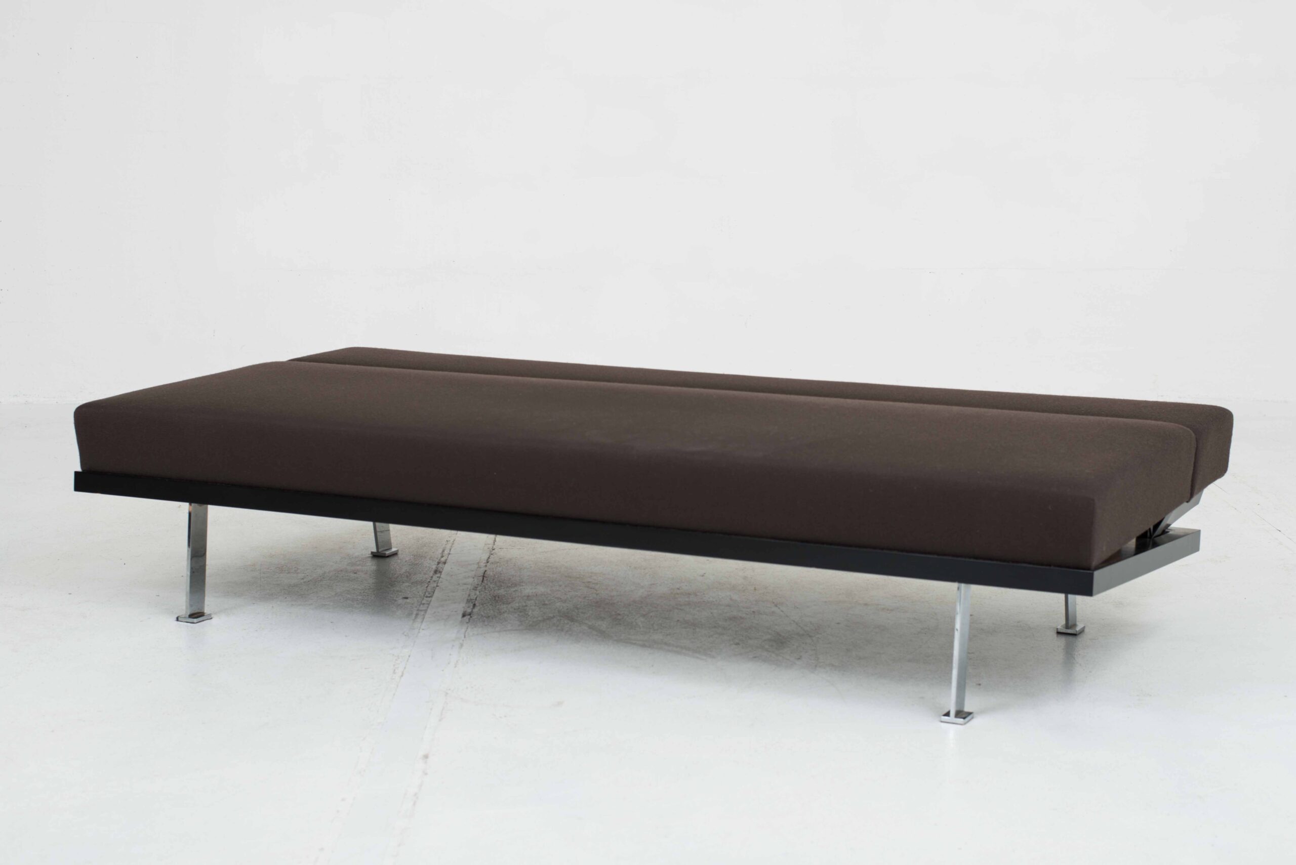 Hugo Peter HP58 Sofa / Daybed-2