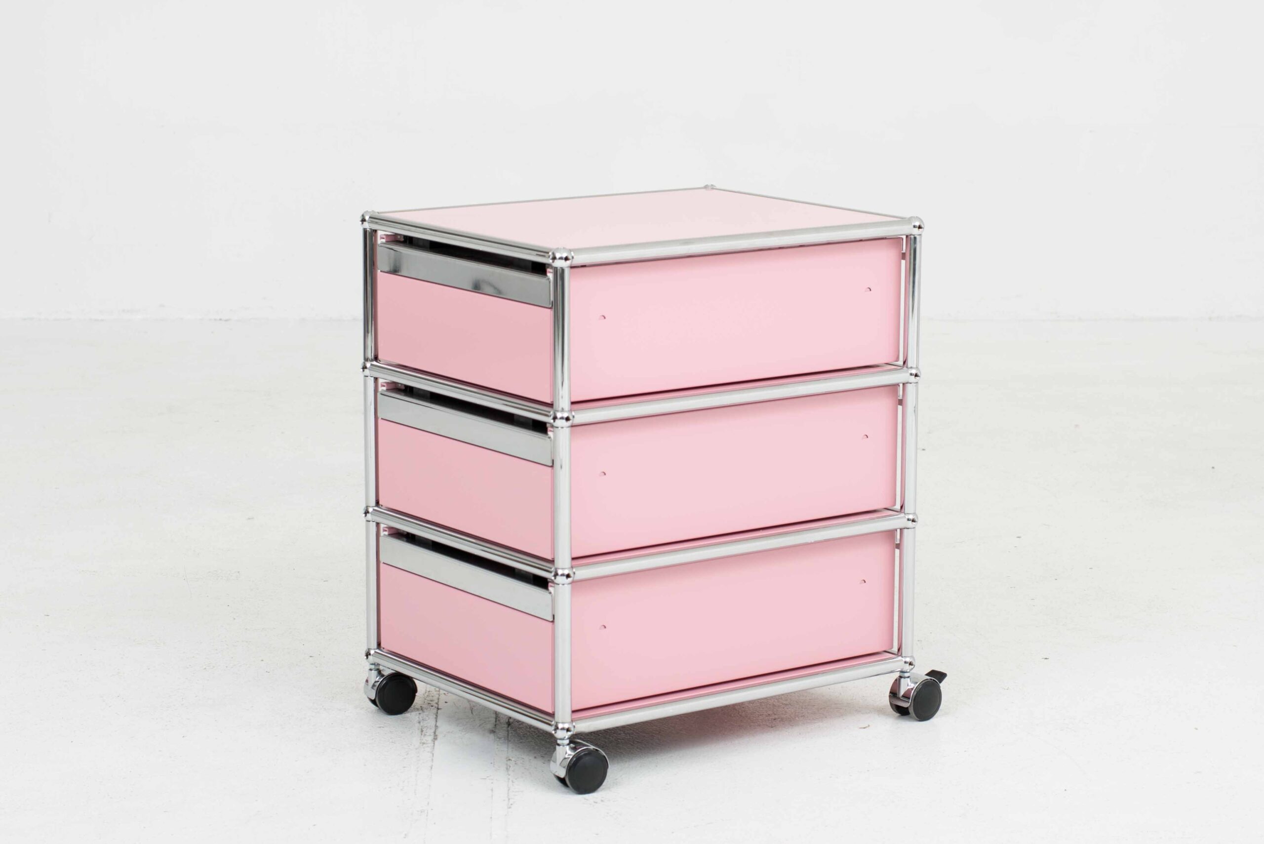 USM Rollcontainer in True Pink &#8211; limited edition-3