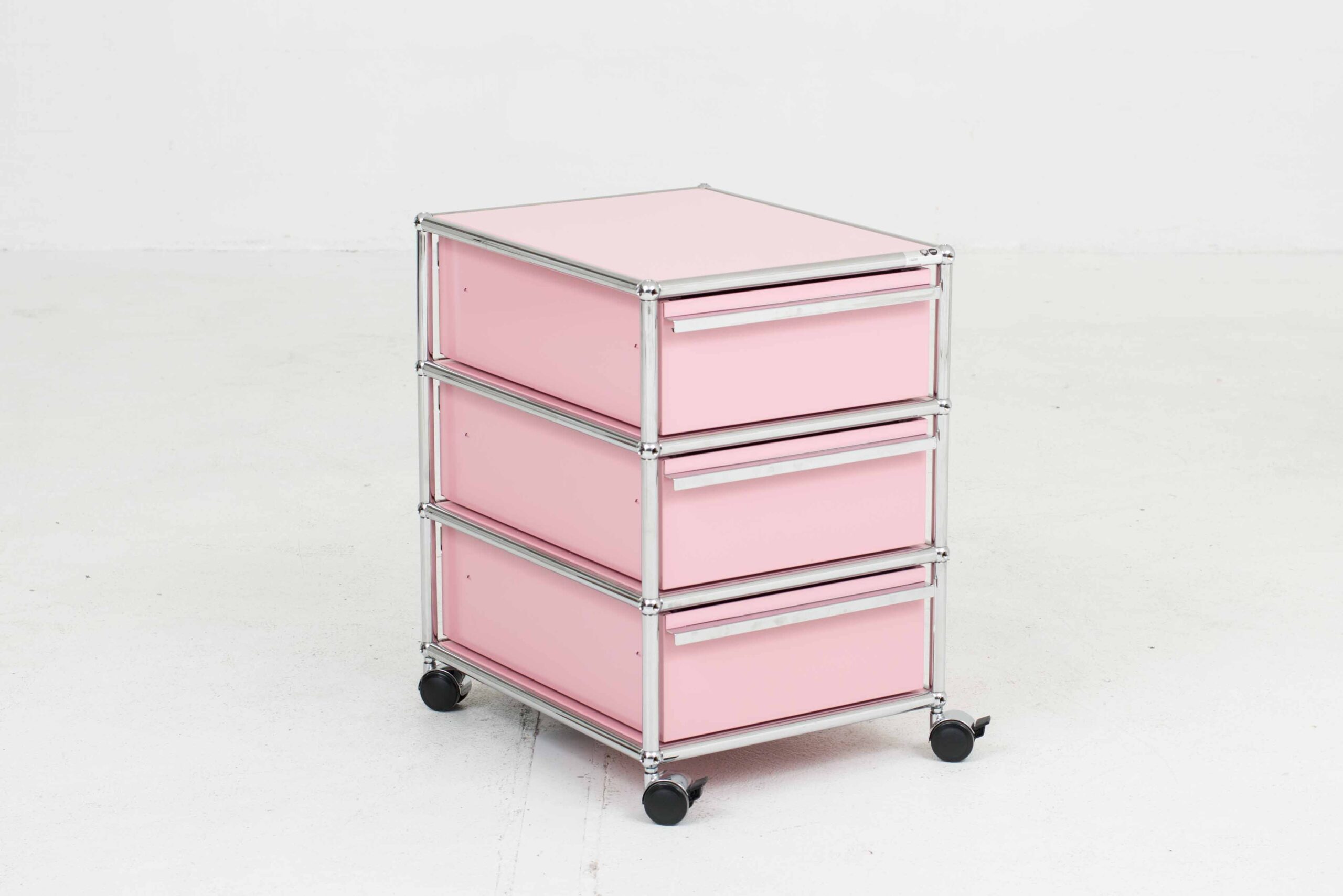 USM Rollcontainer in True Pink &#8211; limited edition-0