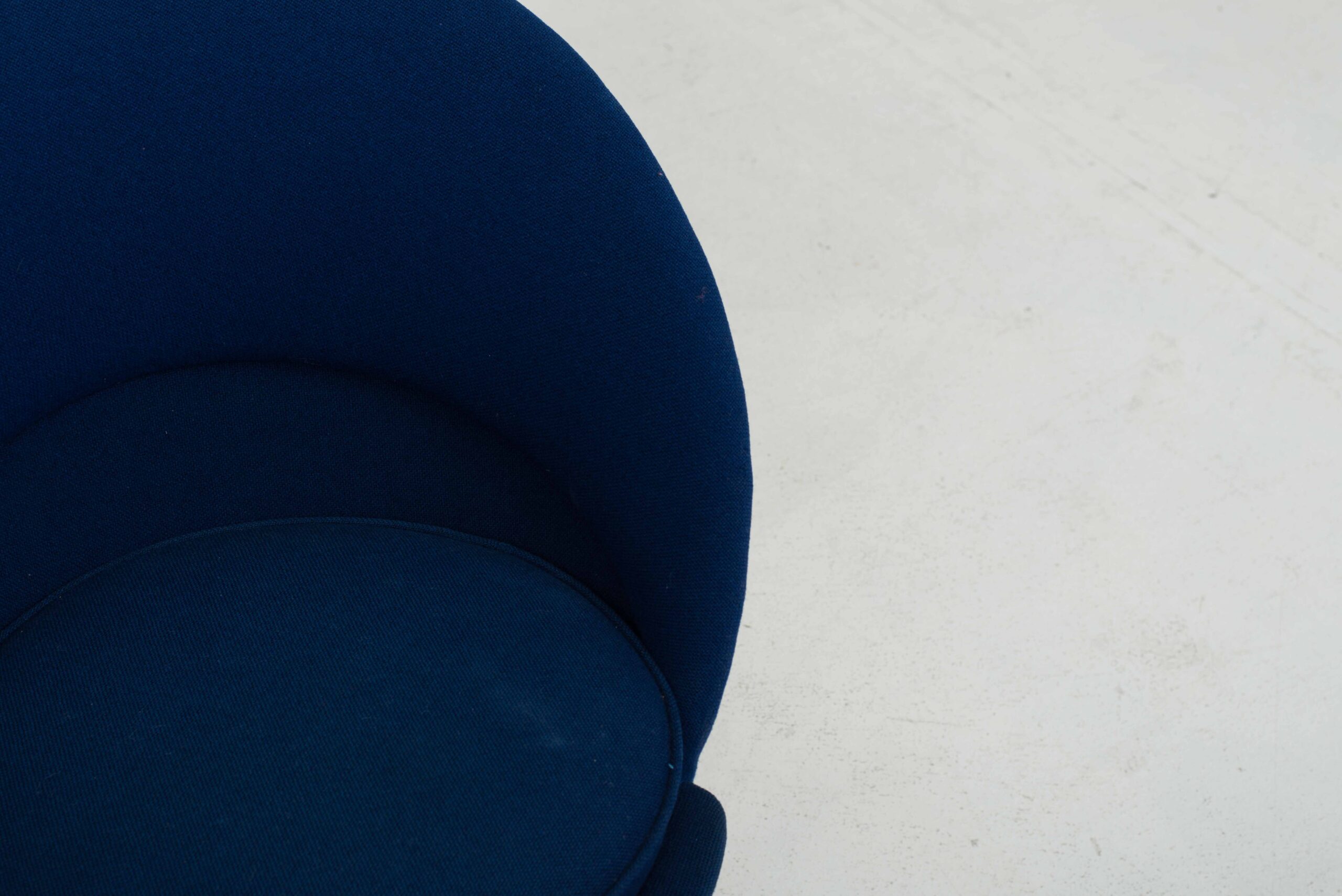 Vitra Cone Chair von Verner Panton in Blau-4