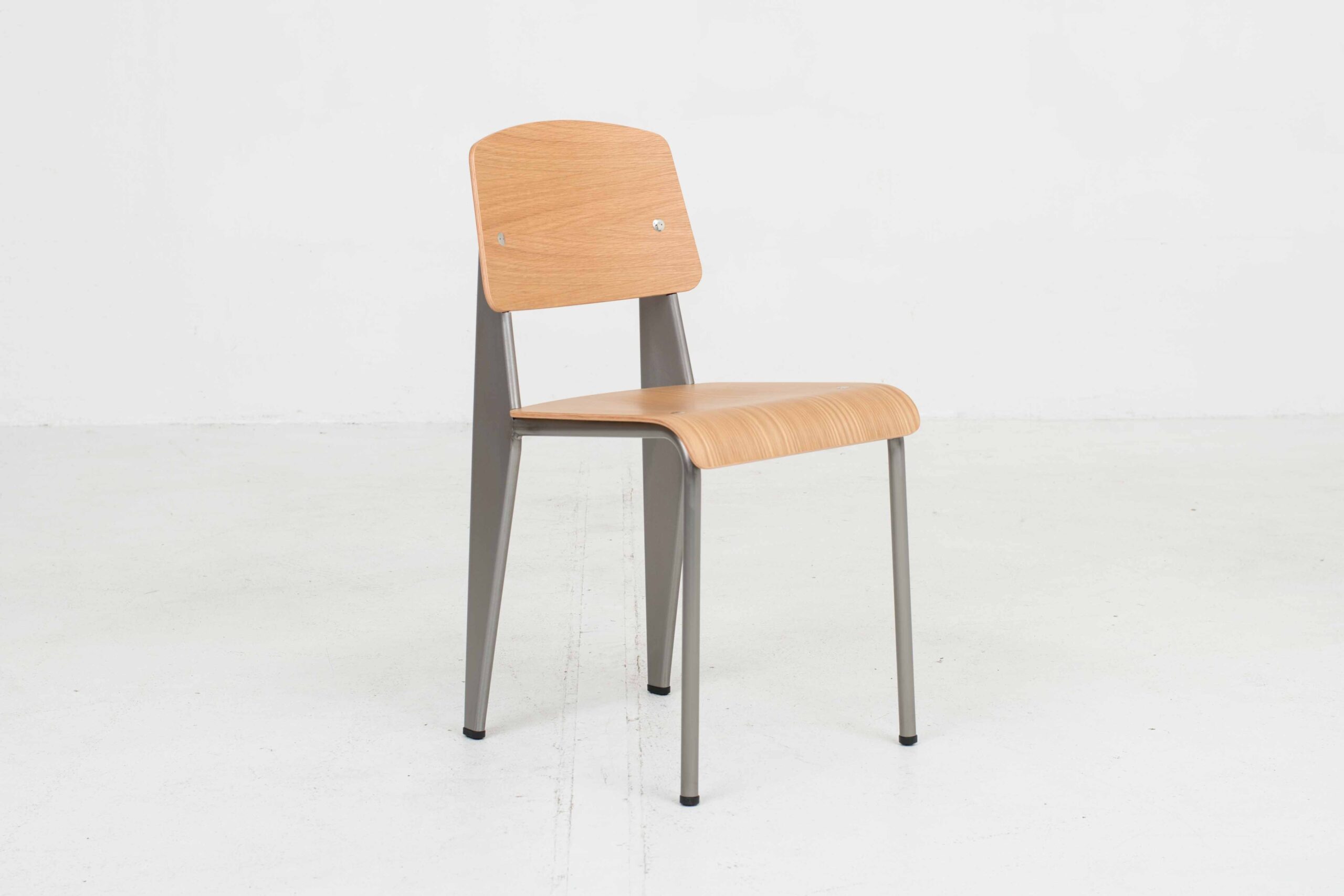 Vitra Standard Stuhl von Jean Prouvé in Métal Brut-3
