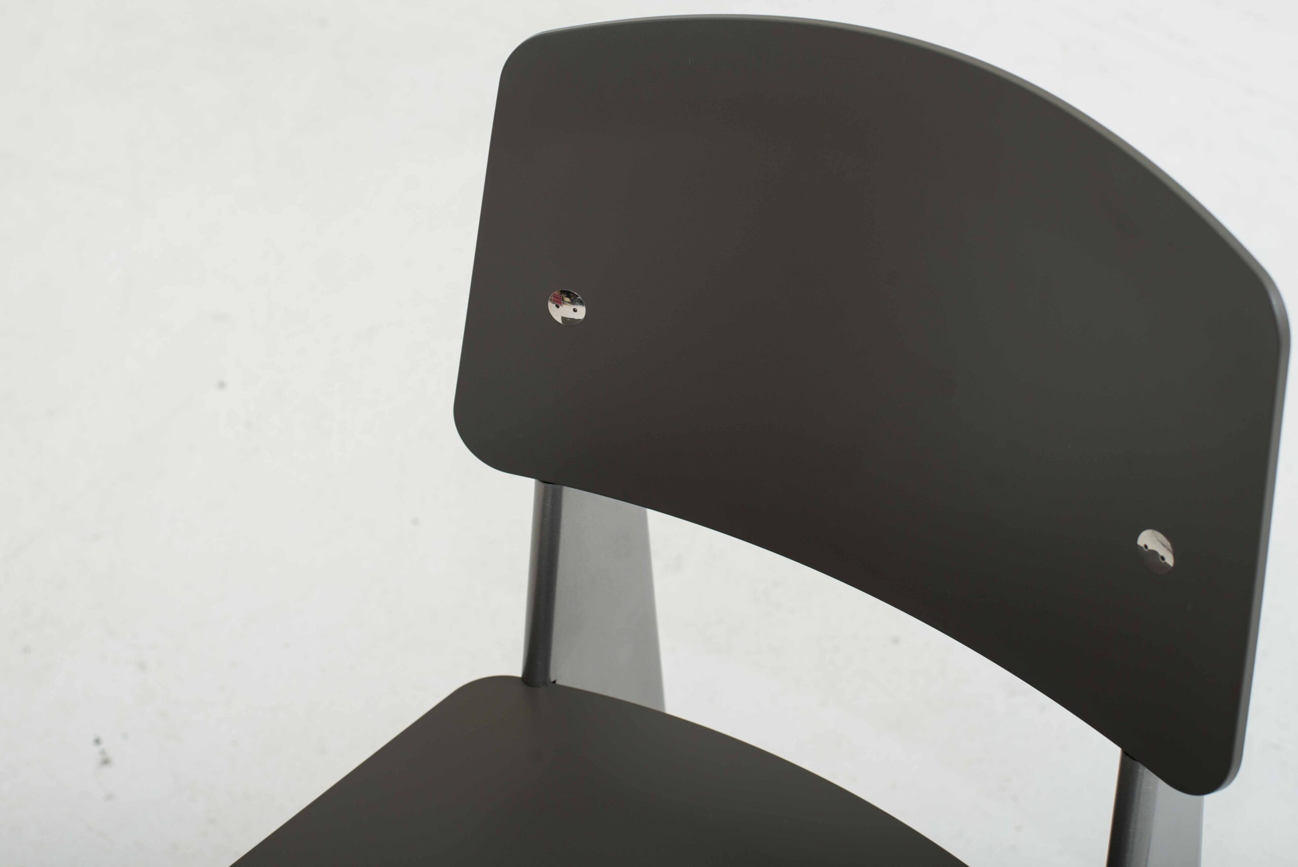 Jean Prouvé Standard SP Stuhl von Vitra in Métal Brut-5