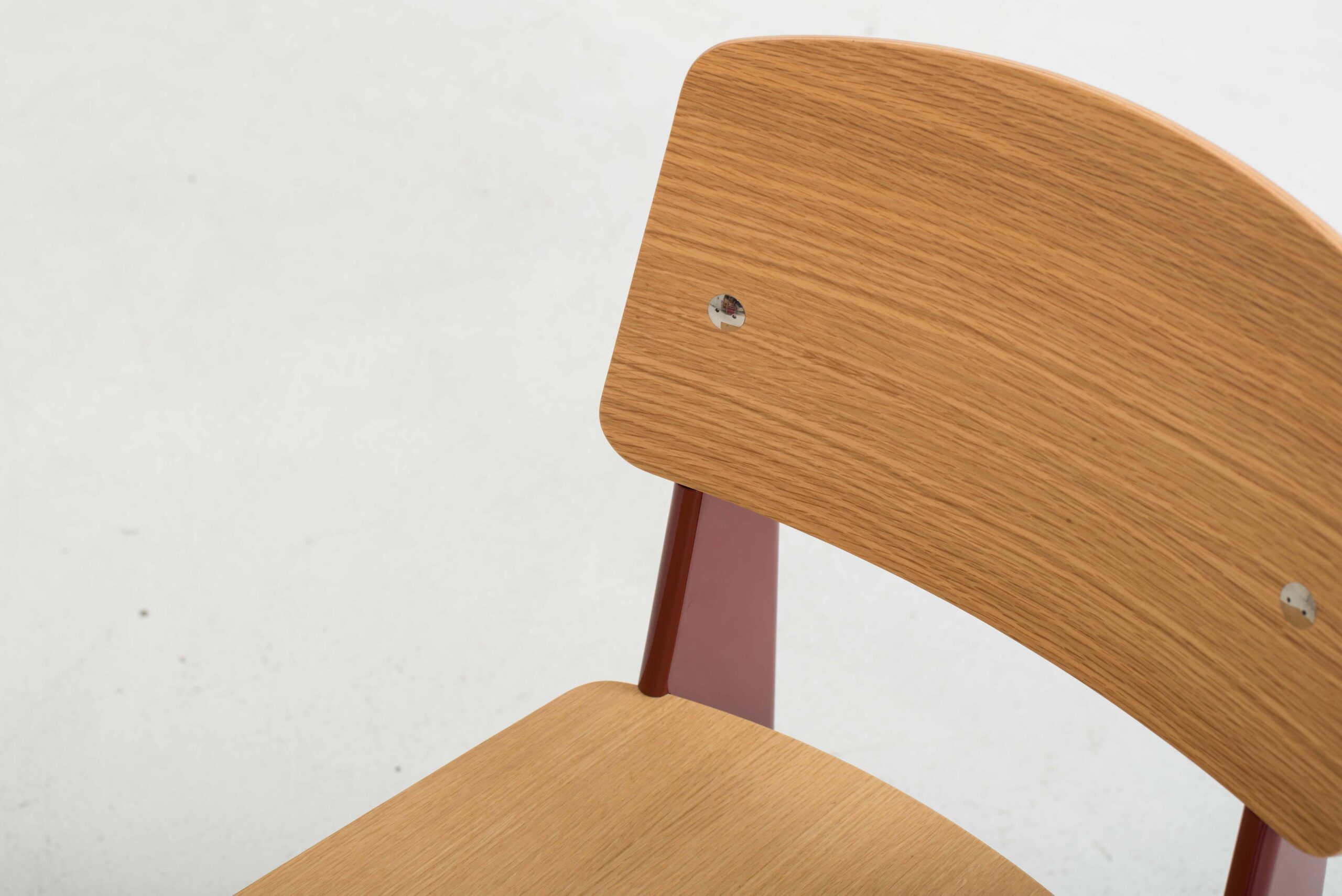 Vitra Standard Stuhl von Jean Prouvé in Japanese Red-4