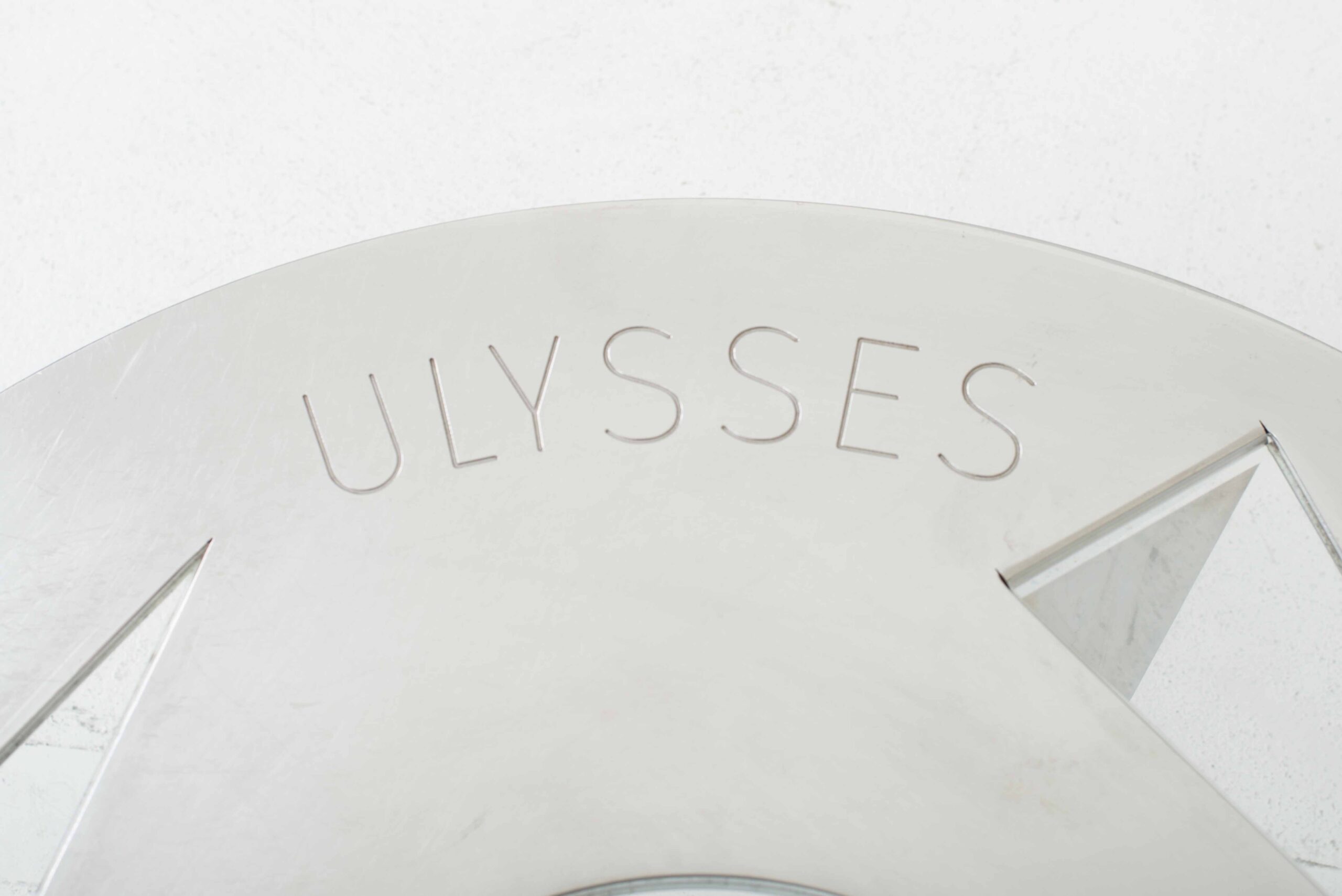 Ulyssimo Reisser Couchtisch von Ulysses Müller-3