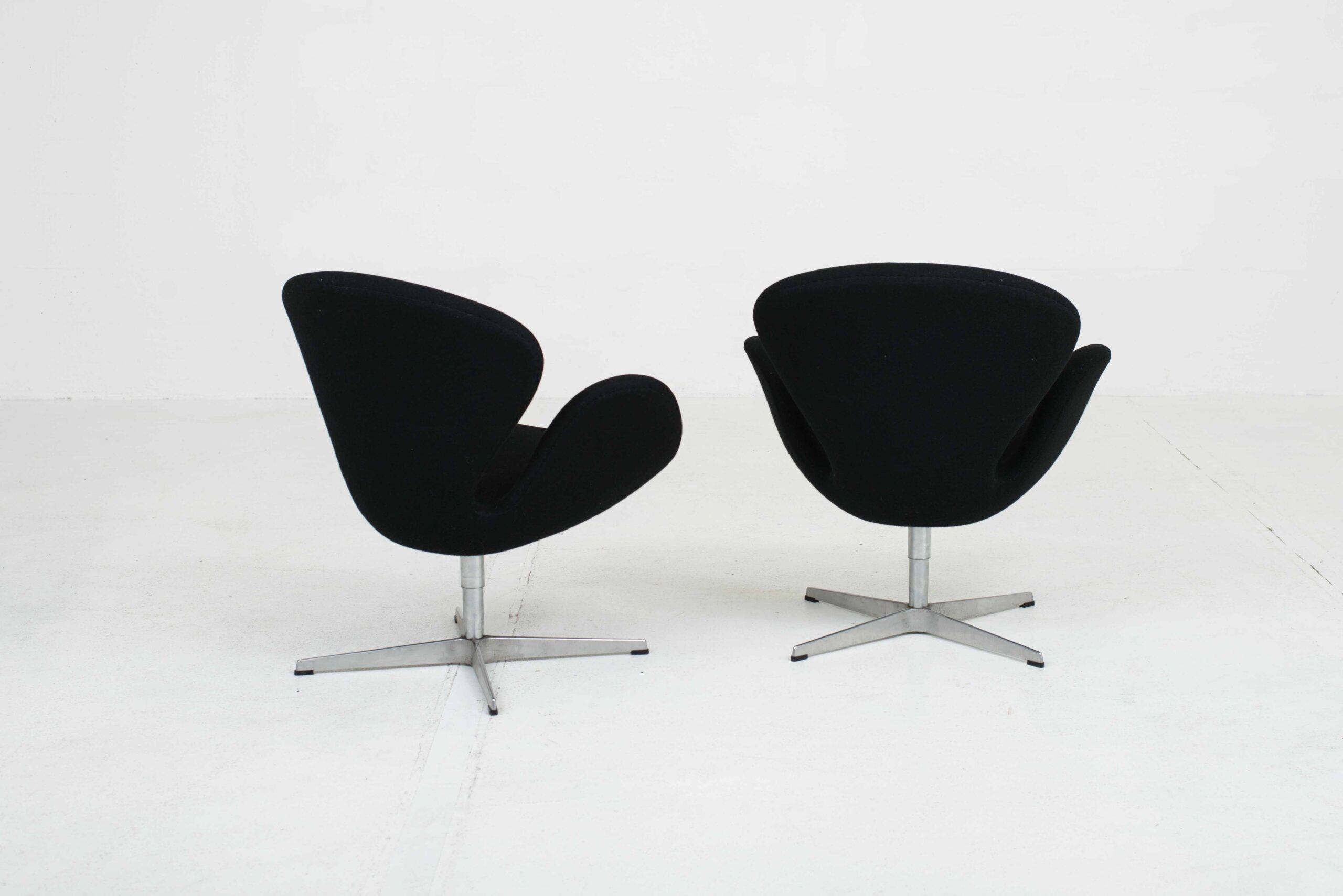 Fritz Hansen Swan Chair von Arne Jacobsen-2