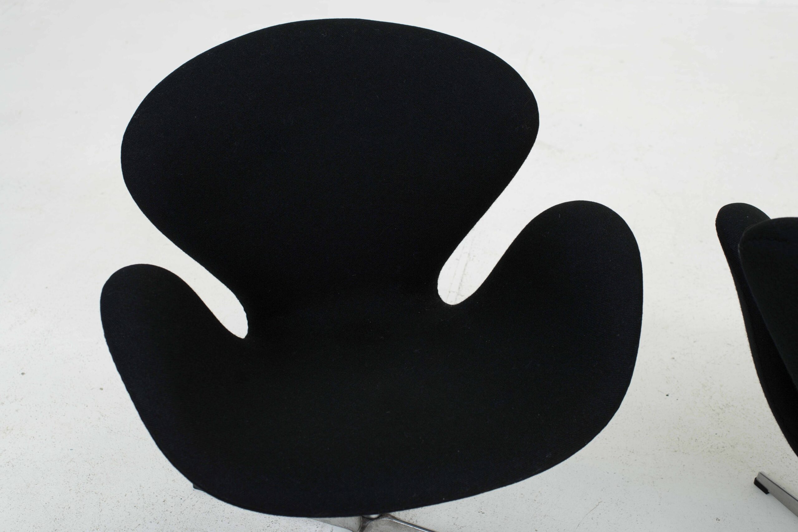 Fritz Hansen Swan Chair von Arne Jacobsen-3