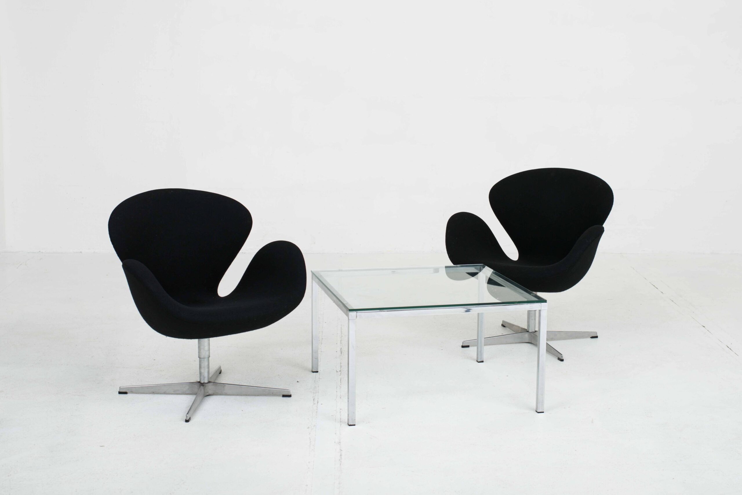 Fritz Hansen Swan Chair von Arne Jacobsen-0