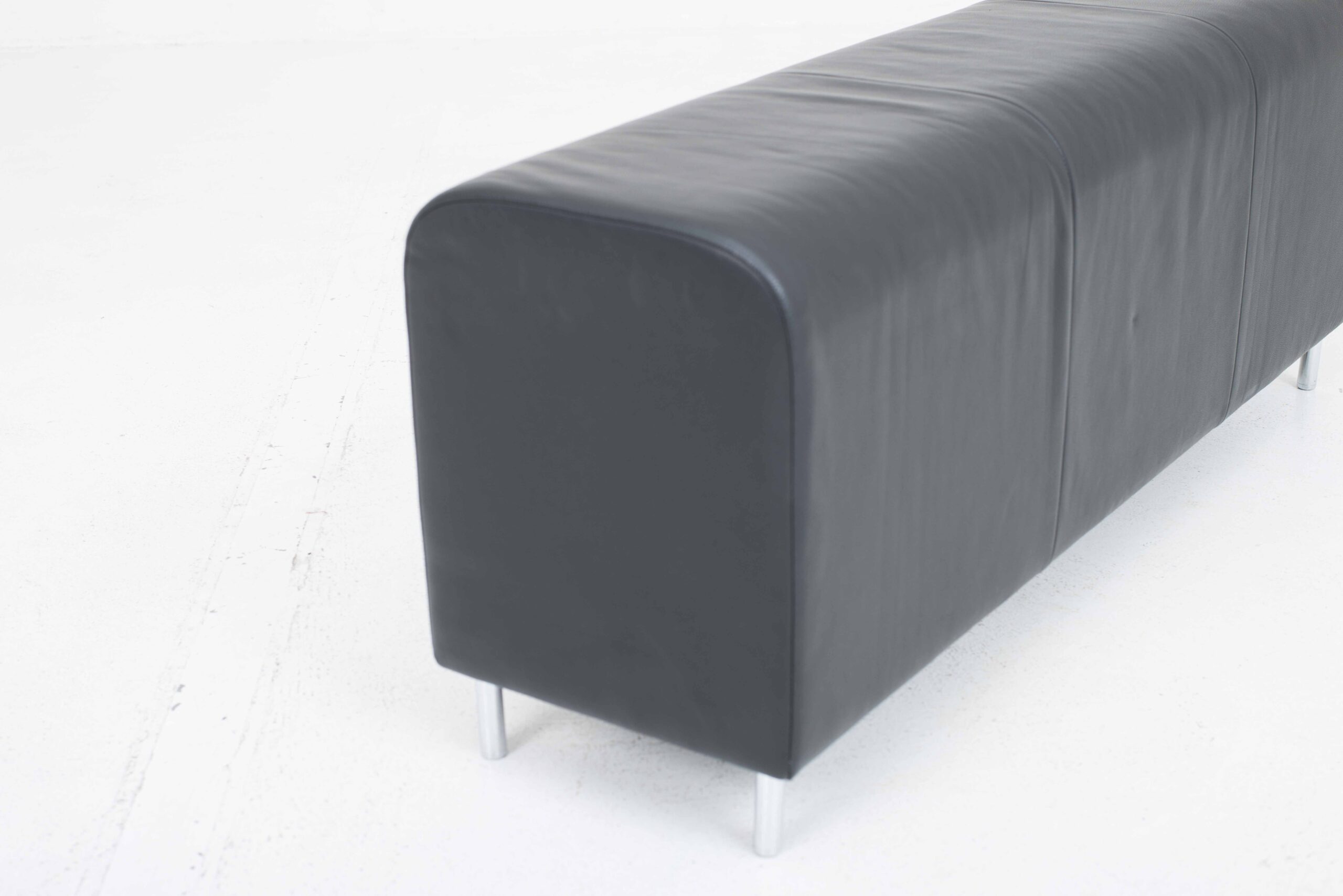 Vitra BENCH by Jasper Morrison レッド ヴィトラ Vitra Bench III von Jasper Morrison in schwarzem Leder - Stuzh38